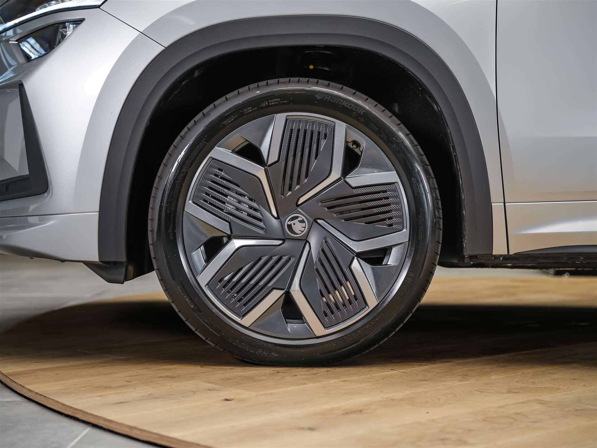SKODA Kodiaq 2.0 TDI Sportline 4x4 *Panorama*Matrix LED*Anhängerkupplung*-image-19