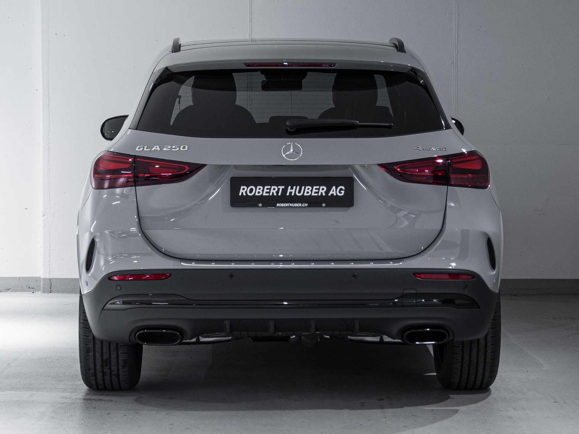 MERCEDES-BENZ GLA 250 4MATIC Swiss Star-image-5