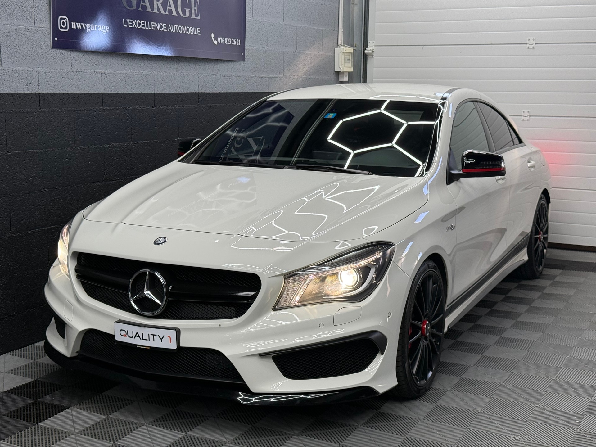 MERCEDES-BENZ CLA 45 AMG 4Matic Speedshift-image-1
