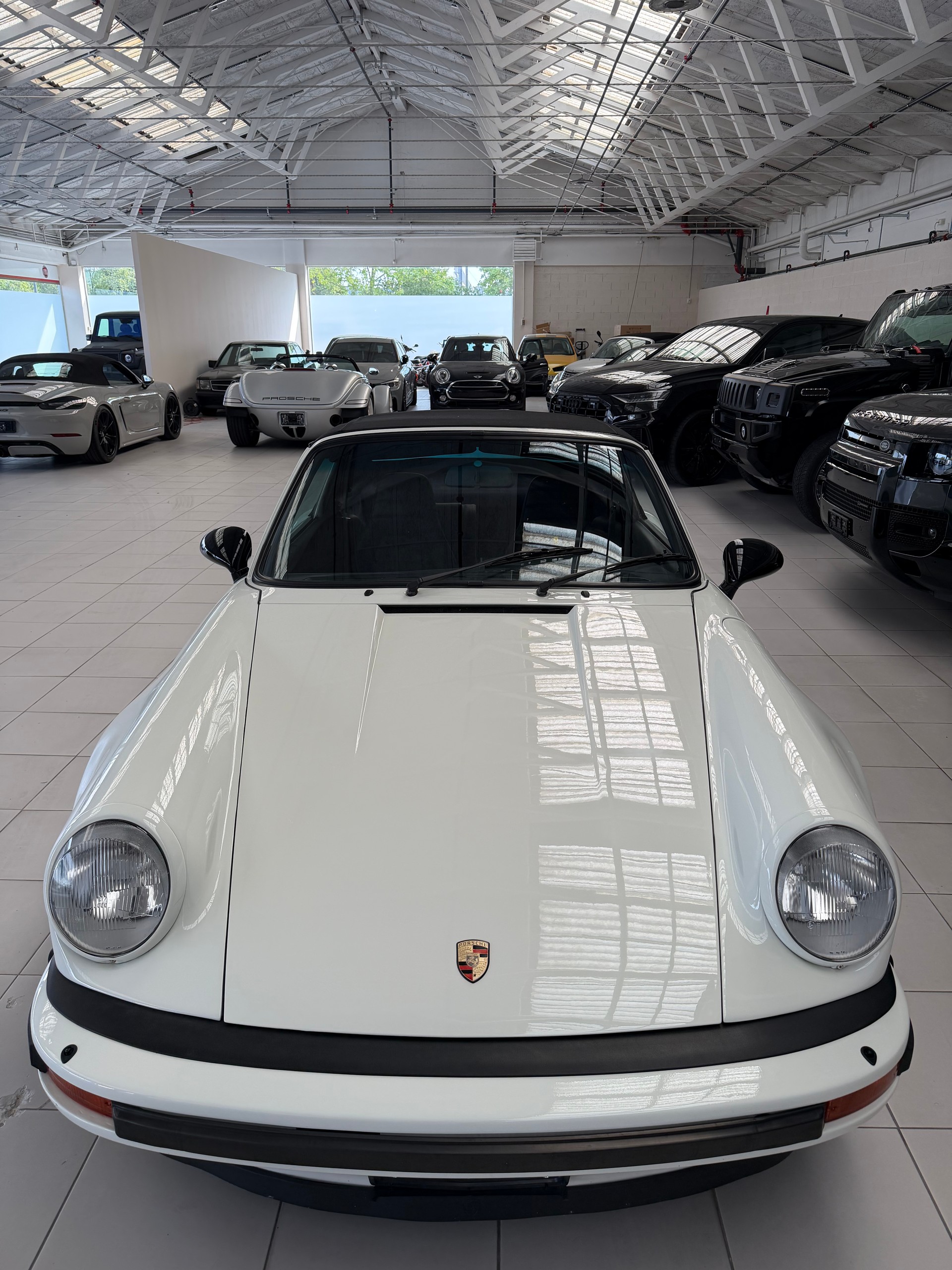 PORSCHE 911 Carrera Cabrio-showroom-element-3