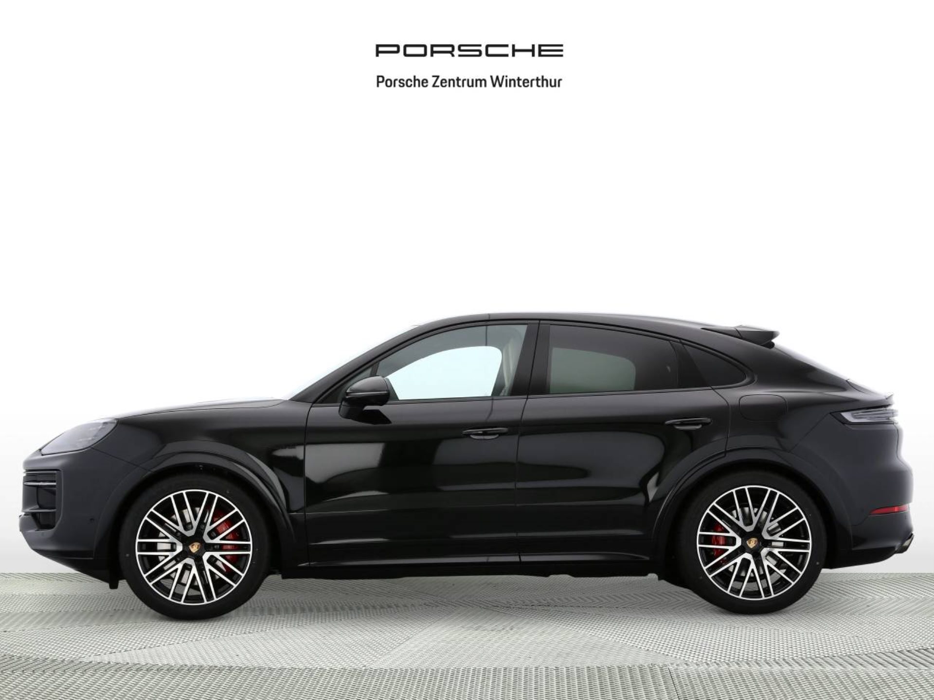 PORSCHE Cayenne S E-Hybrid Coupé Black Edition-showroom-element-1