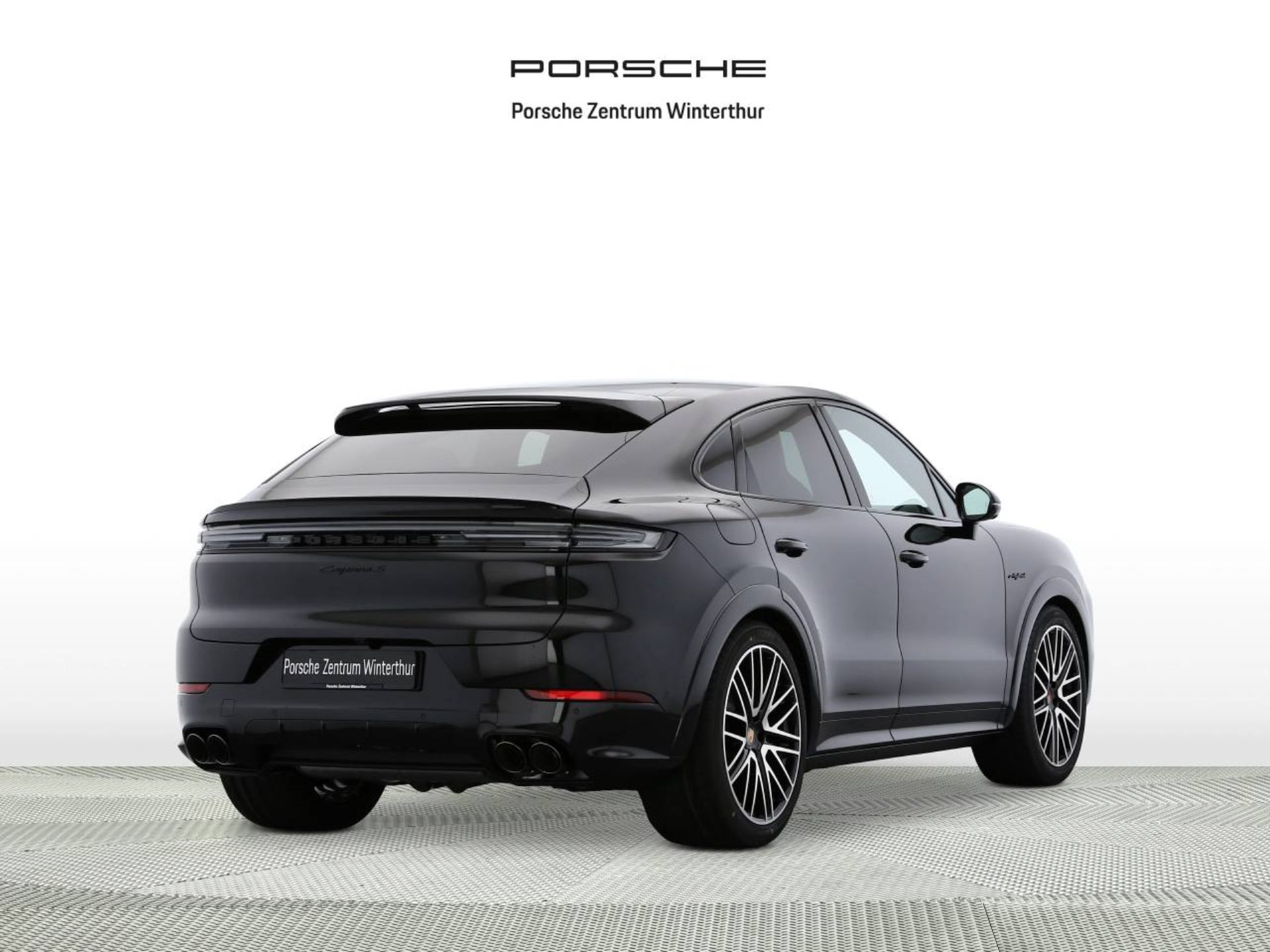 PORSCHE Cayenne S E-Hybrid Coupé Black Edition-showroom-element-2
