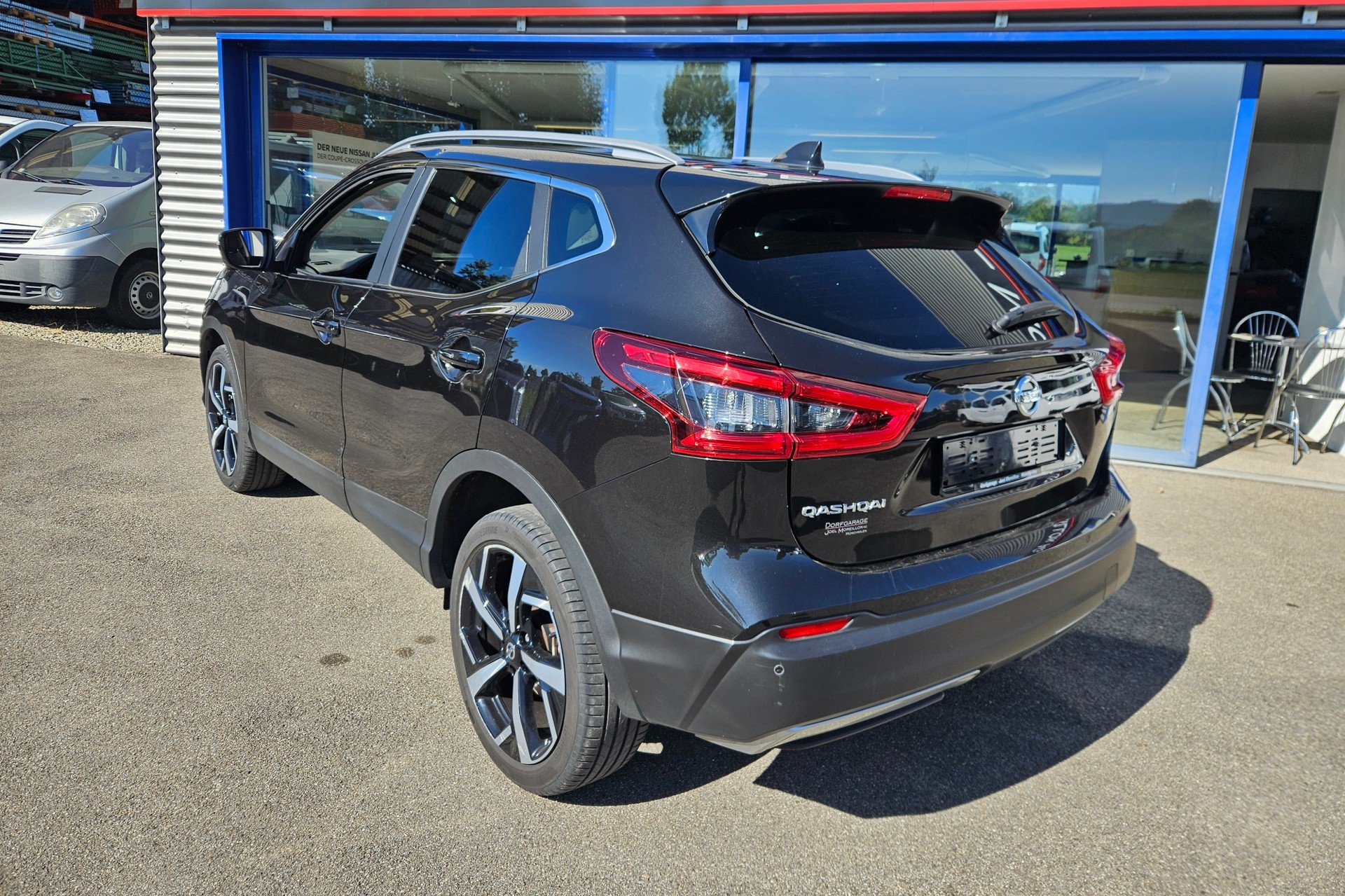 NISSAN Qashqai 1.3 DIG-T tekna DCT-showroom-element-1