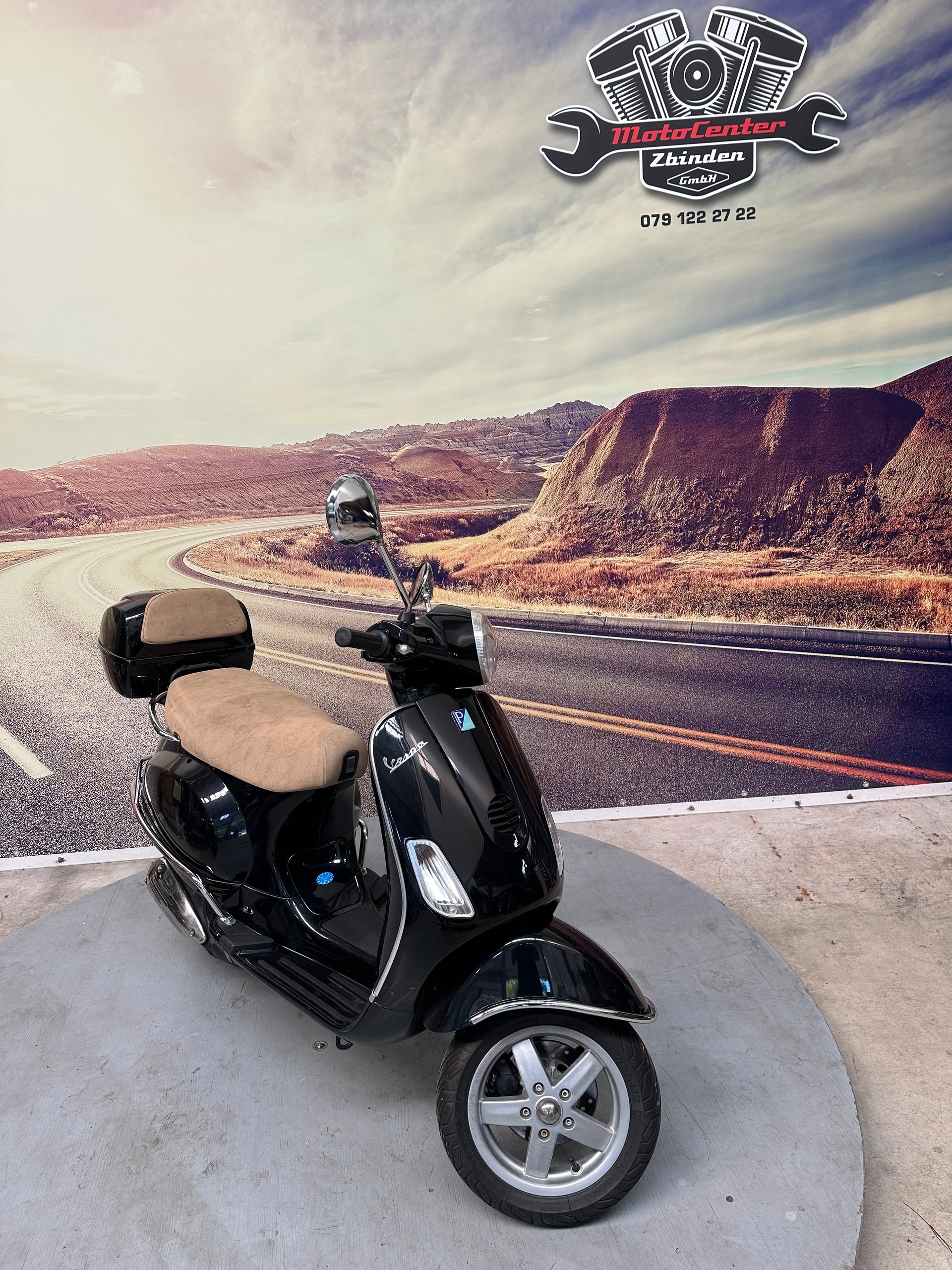 PIAGGIO Vespa LX-image-1