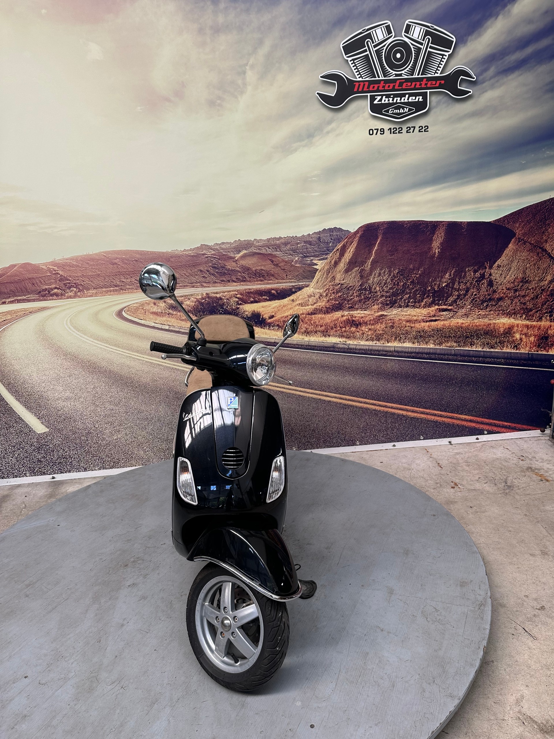 PIAGGIO Vespa LX-image-2
