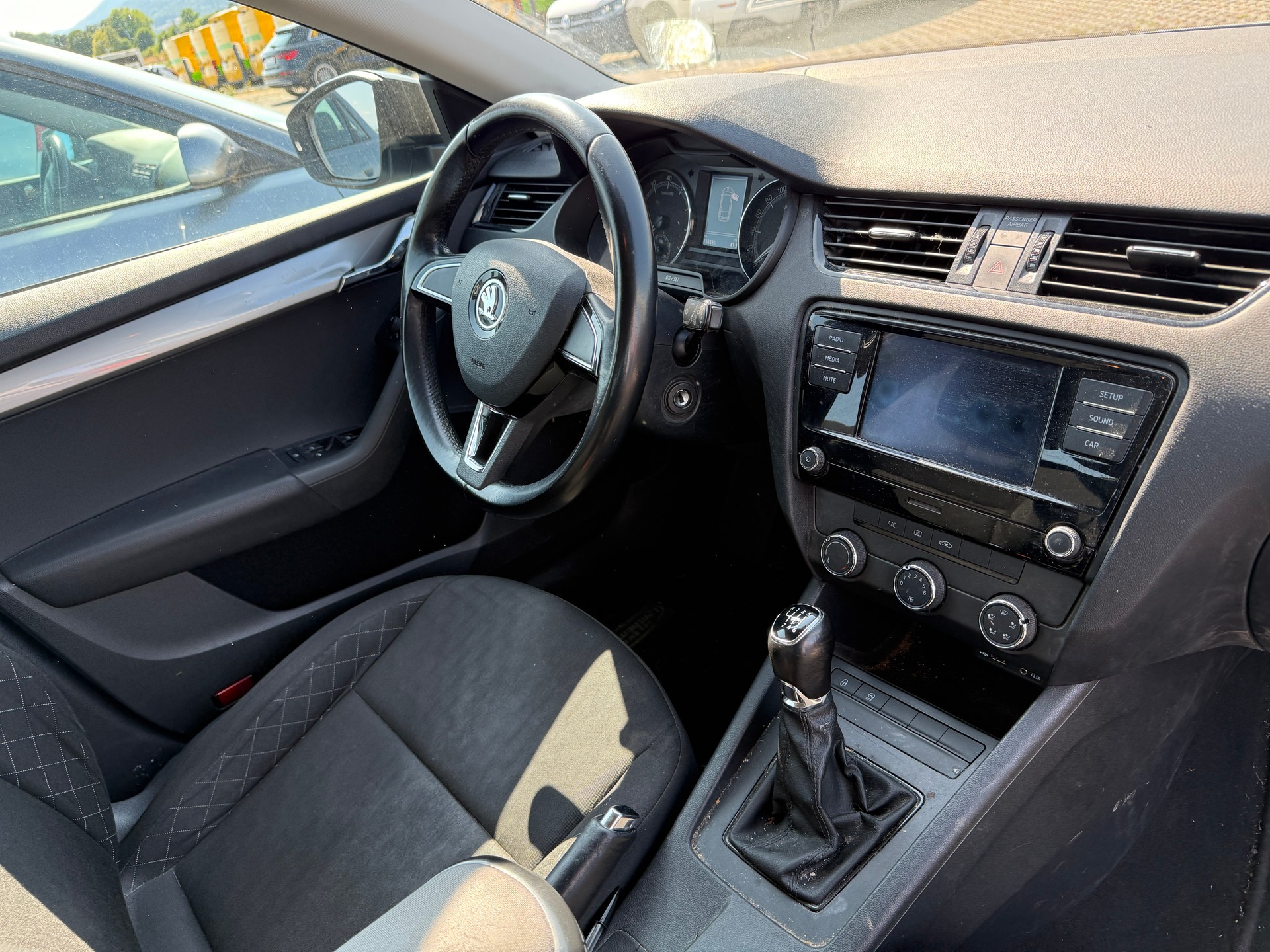 SKODA Octavia Combi 1.0 TSI Ambition-image-7