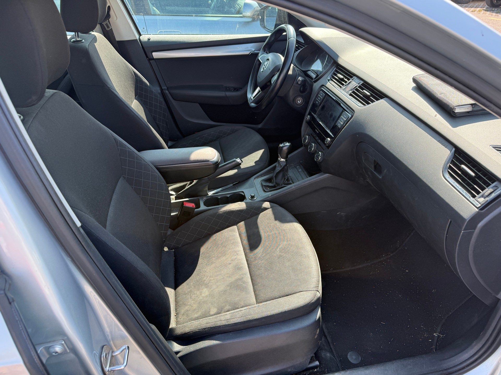 SKODA Octavia Combi 1.0 TSI Ambition-image-4