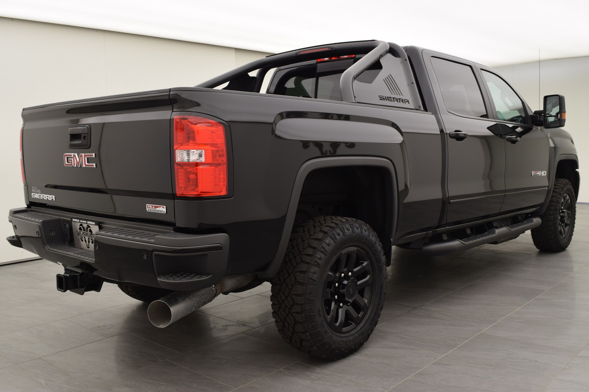 GMC Sierra 2500 HD 6.6 All Terrain X 15T-image-4