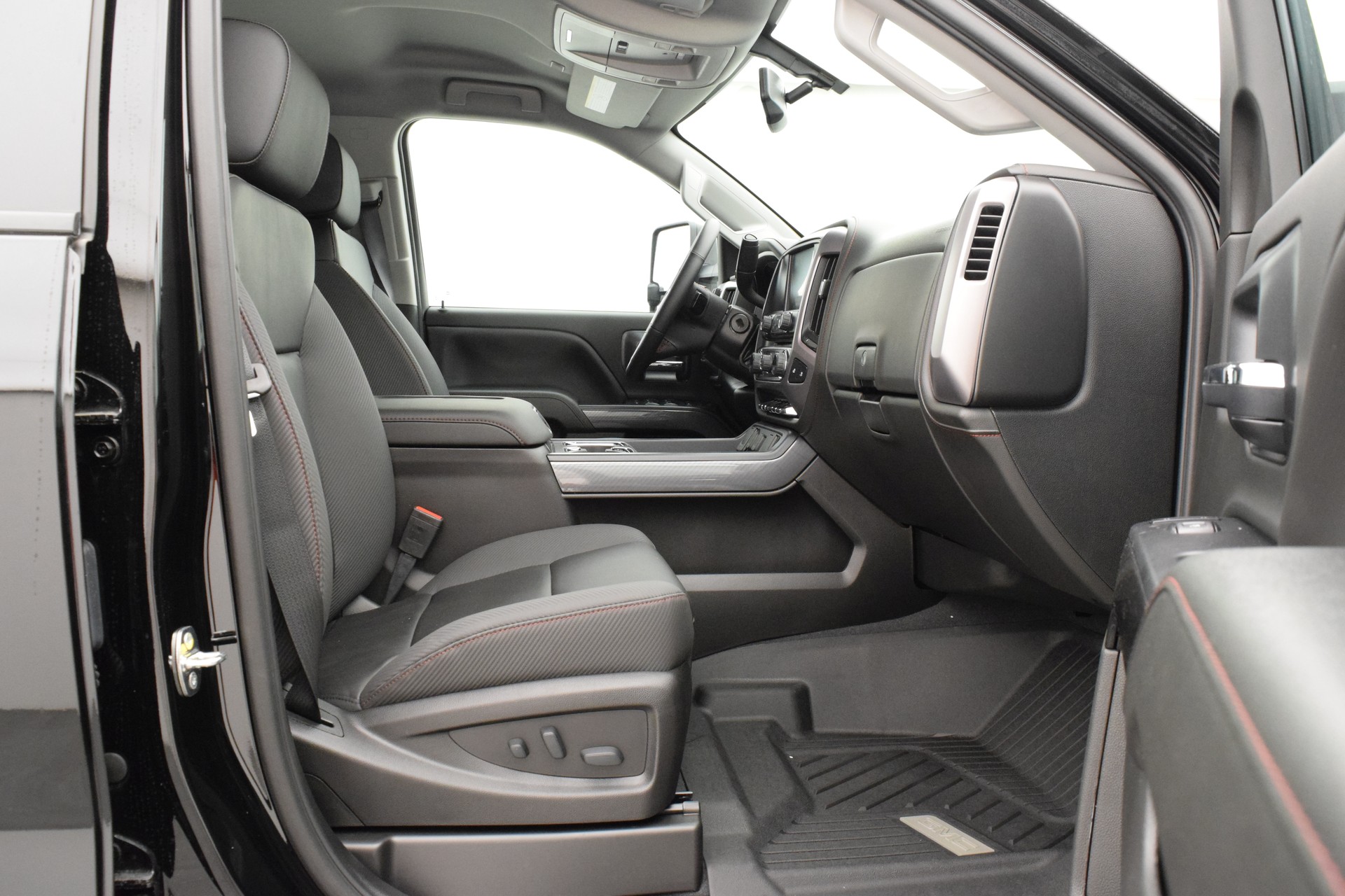 GMC Sierra 2500 HD 6.6 All Terrain X 15T-image-13