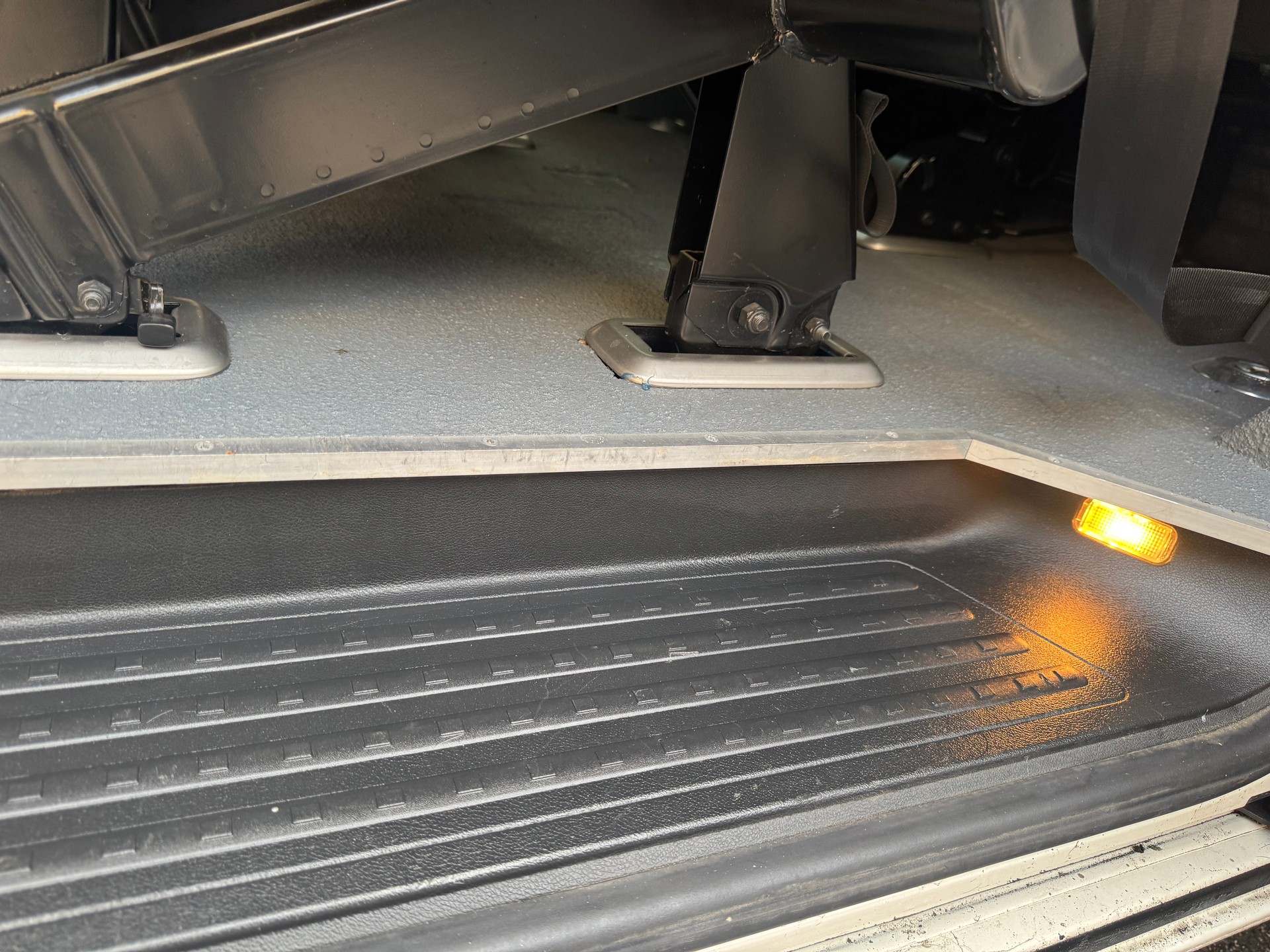 VW Vw T5 2.5 TDI Automat-image-13