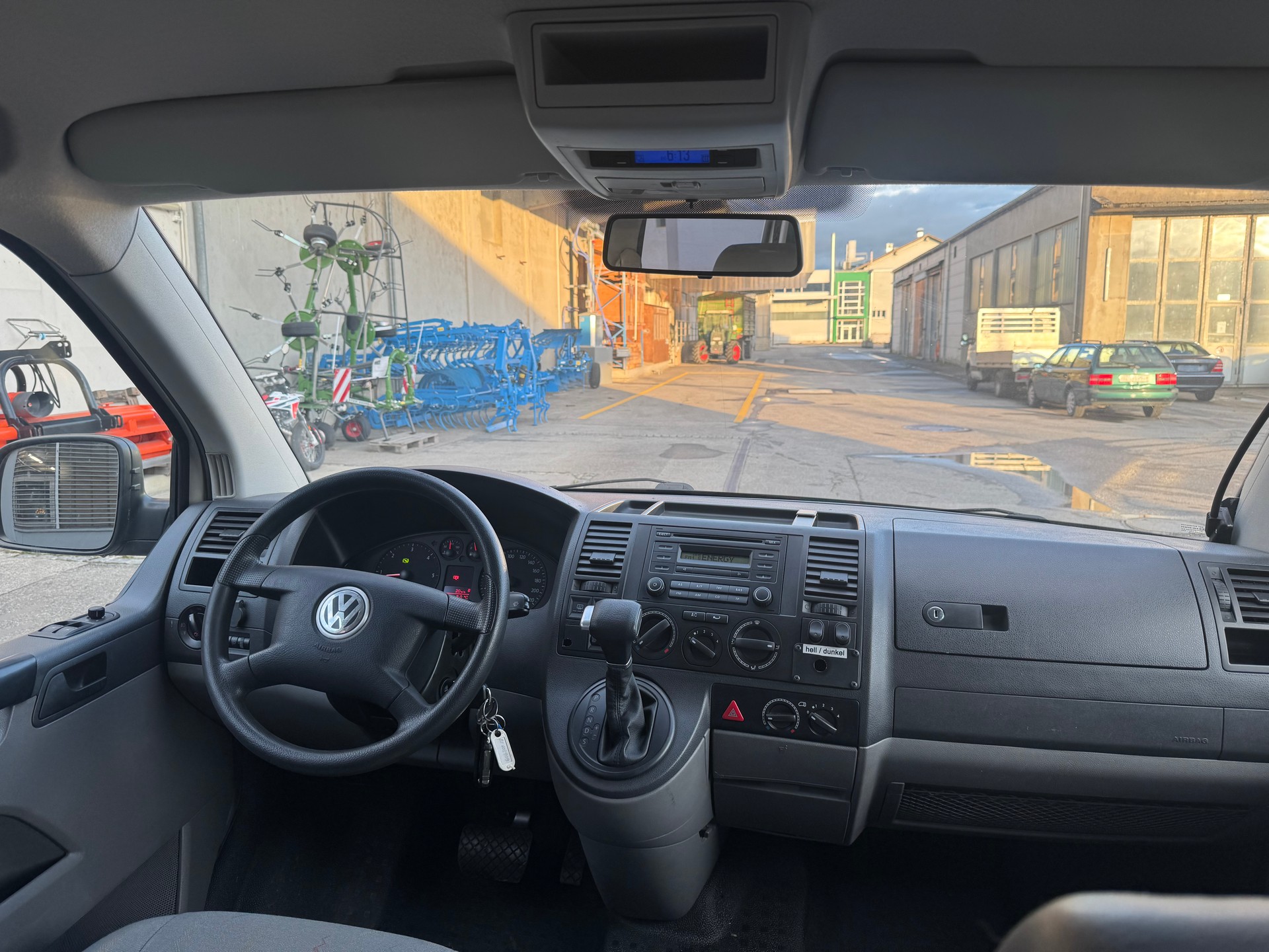 VW Vw T5 2.5 TDI Automat-image-8