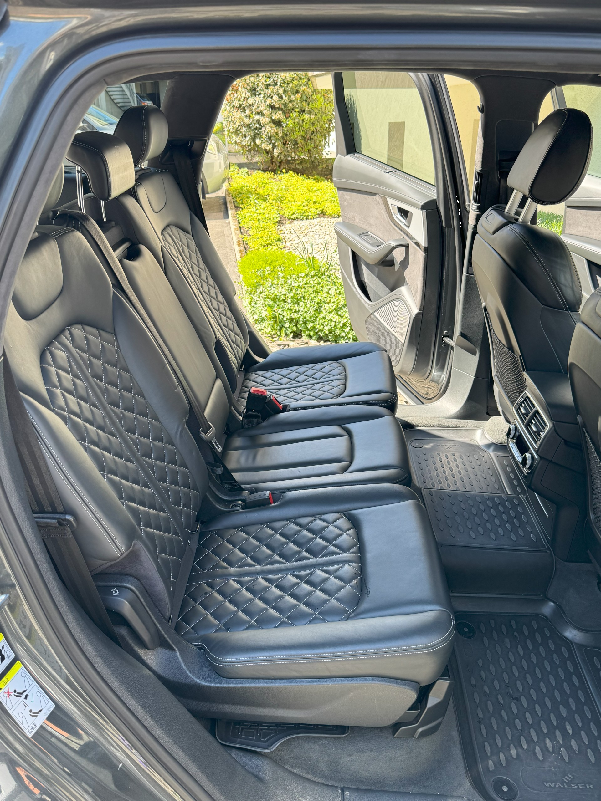 AUDI SQ7 4.0 TDI quattro tiptronic-image-12