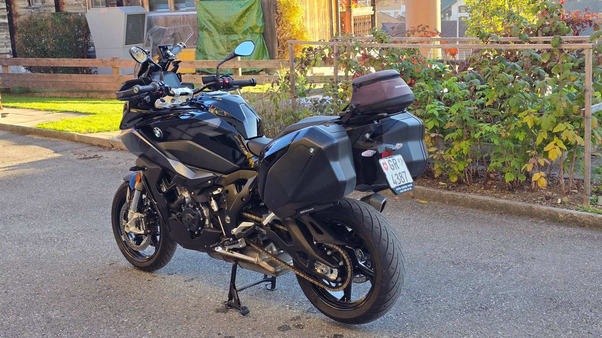 BMW S 1000 XR ABS-image-1