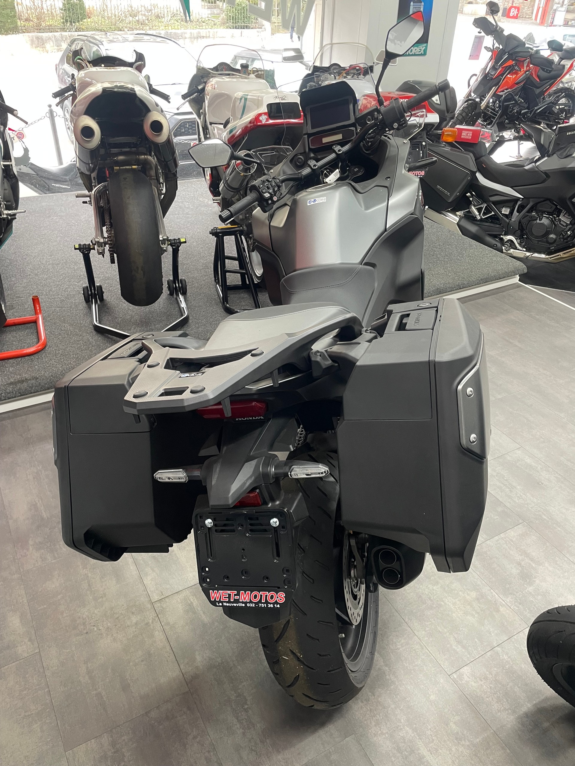 HONDA NT 1100-image-2