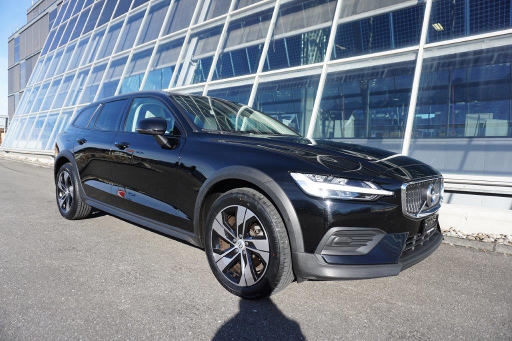 VOLVO V60 Cross Country 2.0 B4 AWD-showroom-element-3