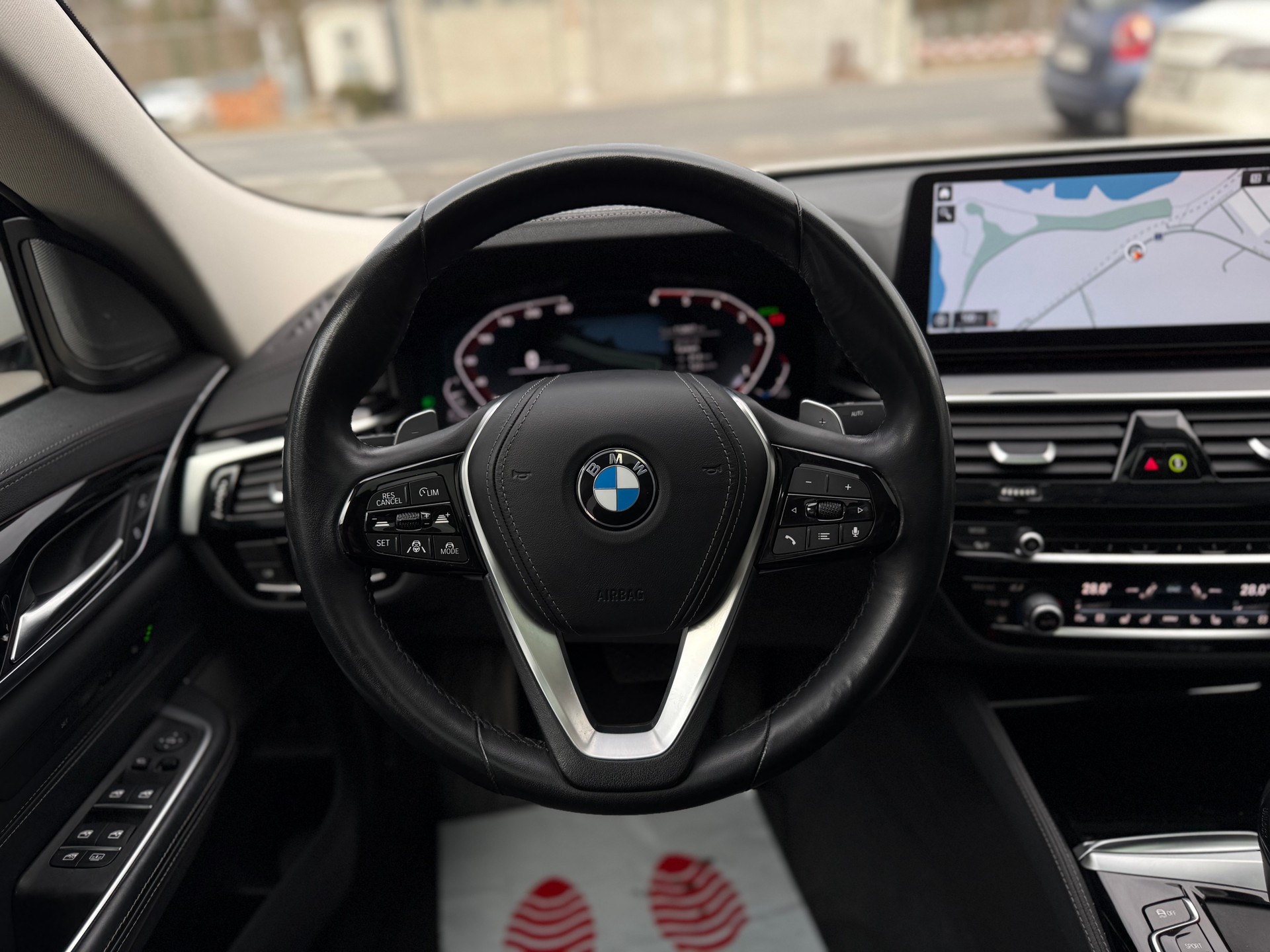 BMW 640d GT xDrive 48V Luxury Line Steptronic-image-17