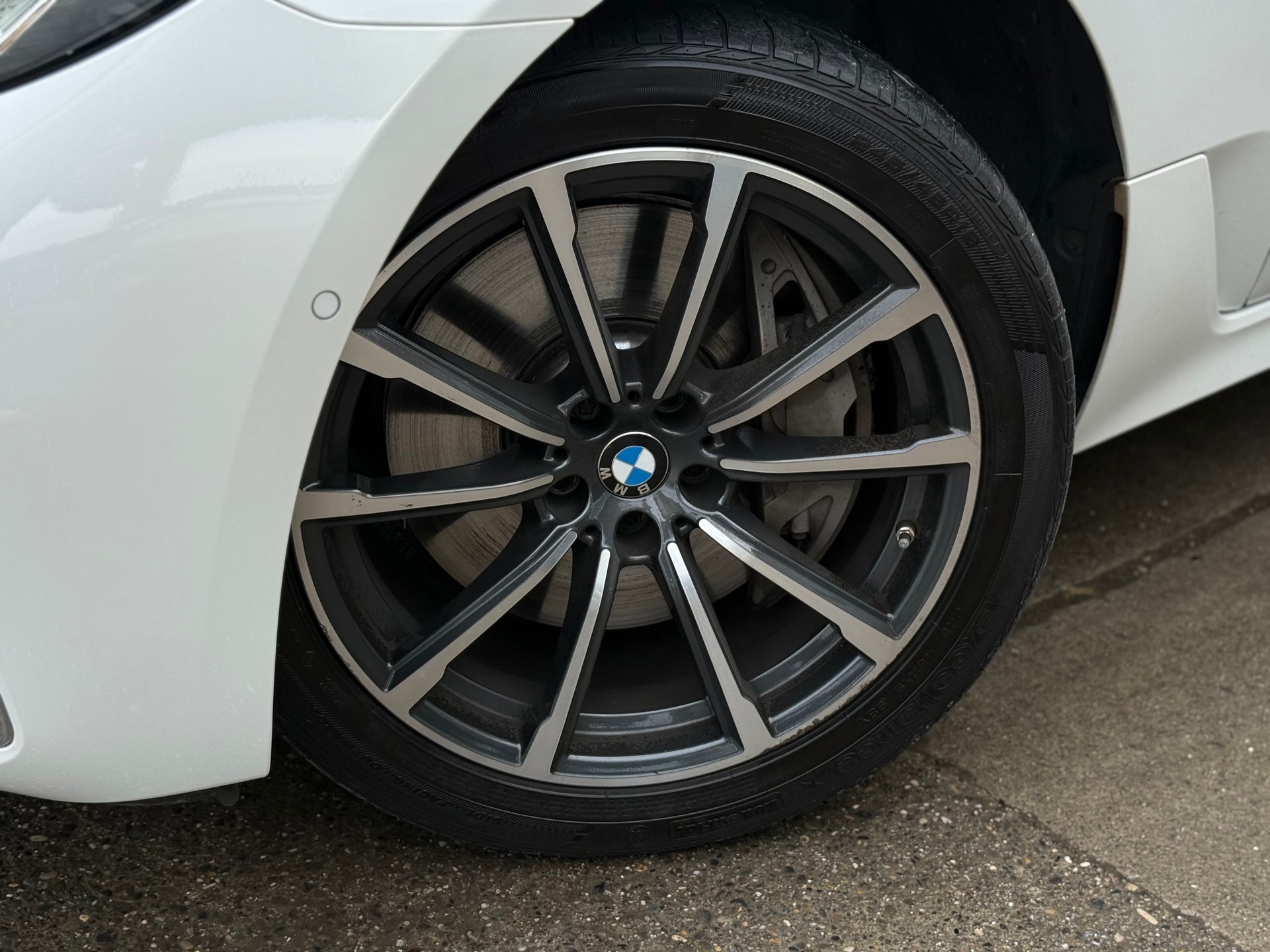 BMW 640d GT xDrive 48V Luxury Line Steptronic-image-10