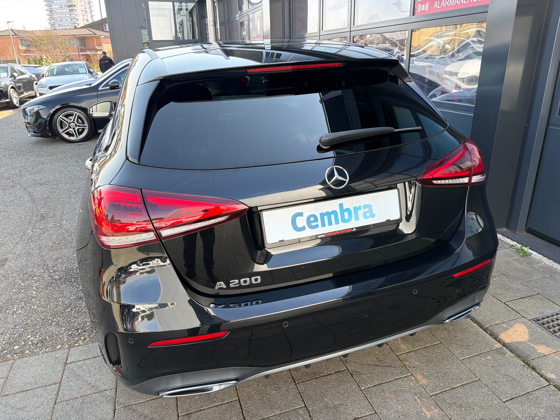 MERCEDES-BENZ A 200 AMG Line 7G-DCT-image-4