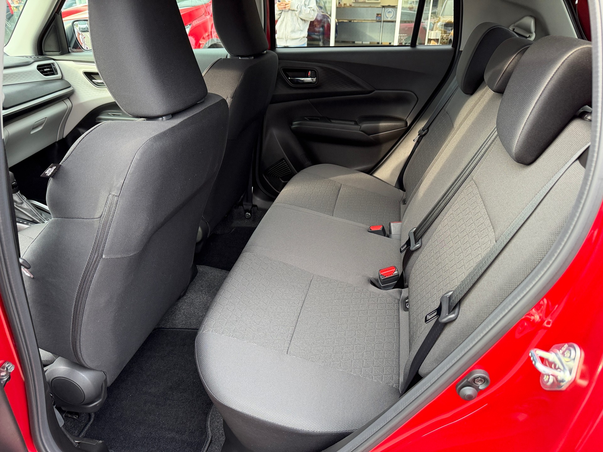 SUZUKI Swift 1.2 Sakura Top Hybrid CVT-image-19