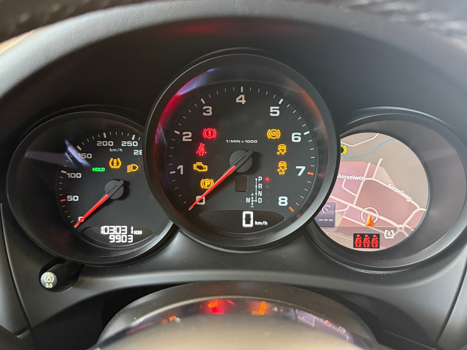 PORSCHE Macan PDK ***CH-FAHRZEUG***PORSCHE APPROVED GARANTIE BIS 2027***DISTANZREGLER***PANORAMADACH***-image-15