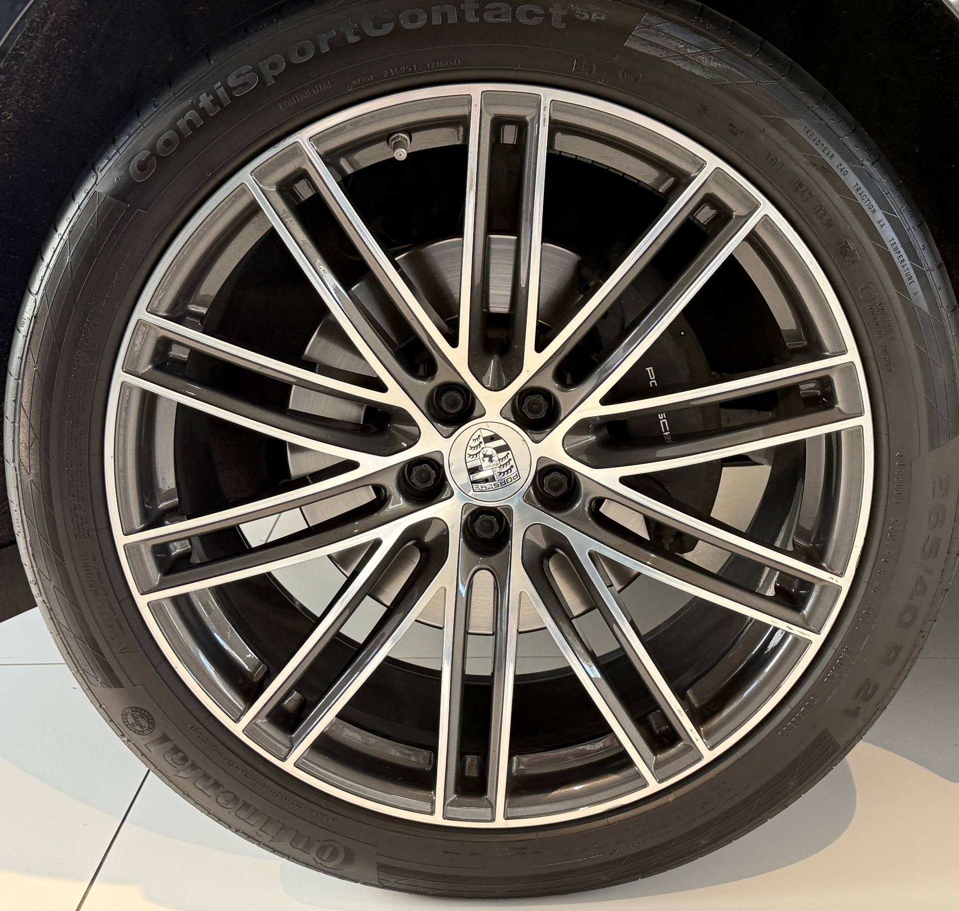 PORSCHE Macan PDK ***CH-FAHRZEUG***PORSCHE APPROVED GARANTIE BIS 2027***DISTANZREGLER***PANORAMADACH***-image-6