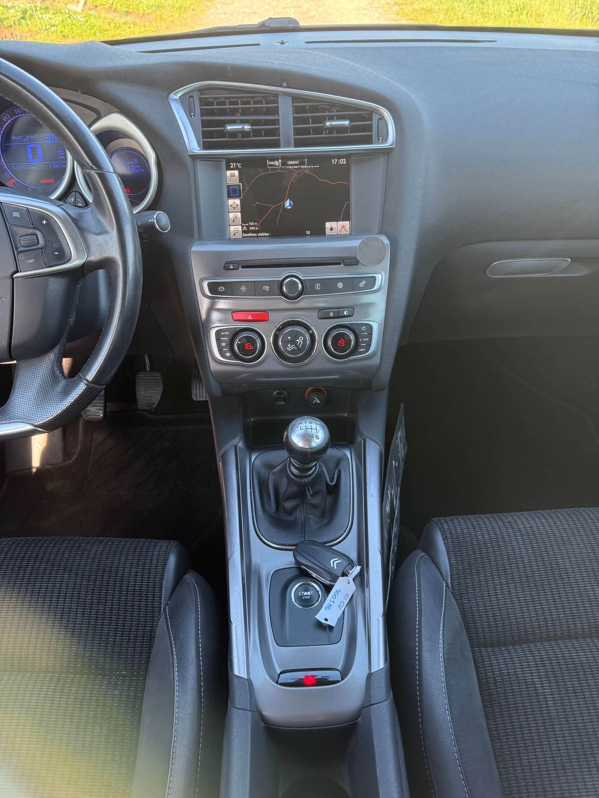 CITROEN C4 2.0 BlueHDi Shine-image-6