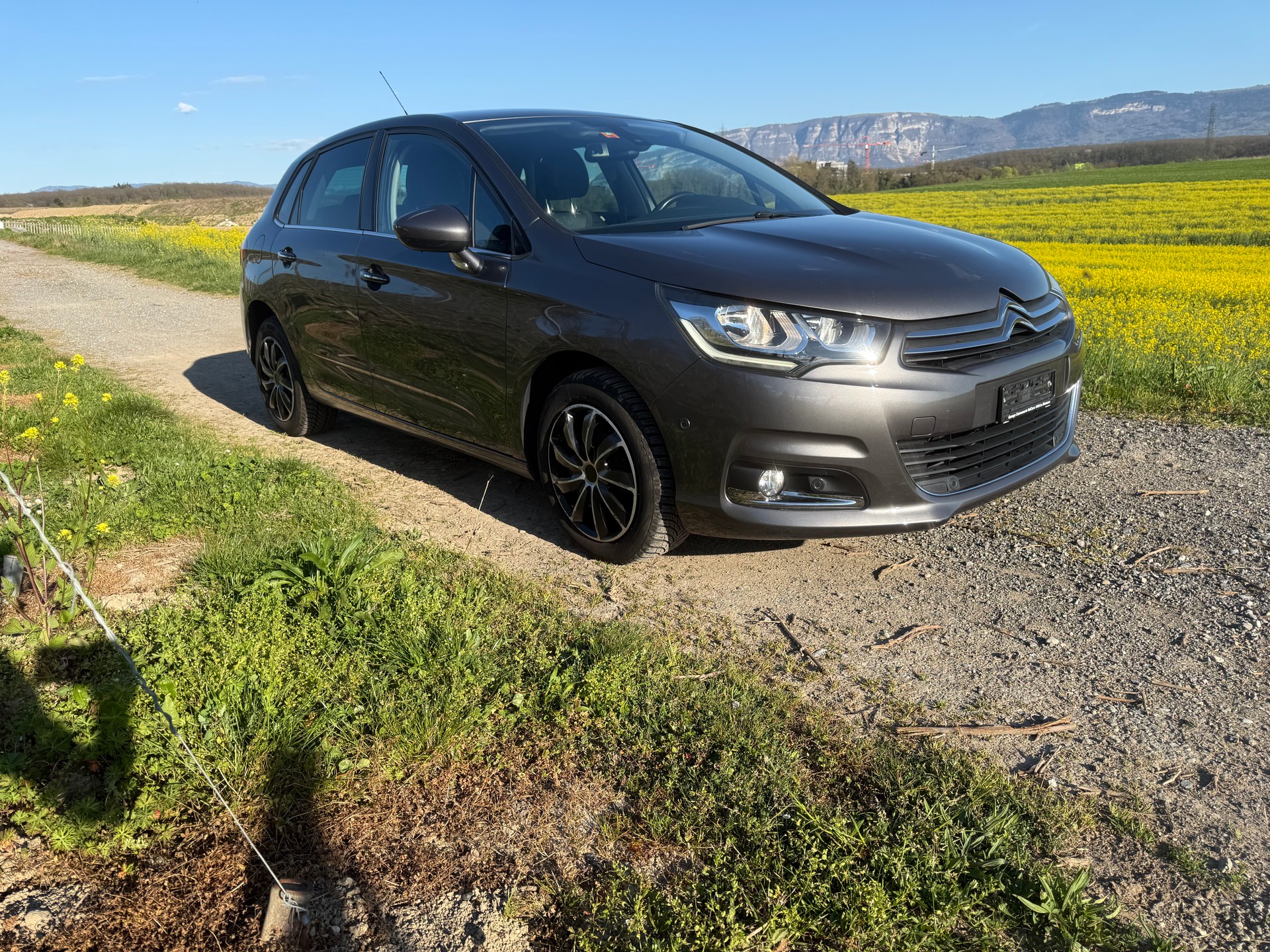 CITROEN C4 2.0 BlueHDi Shine-image-1