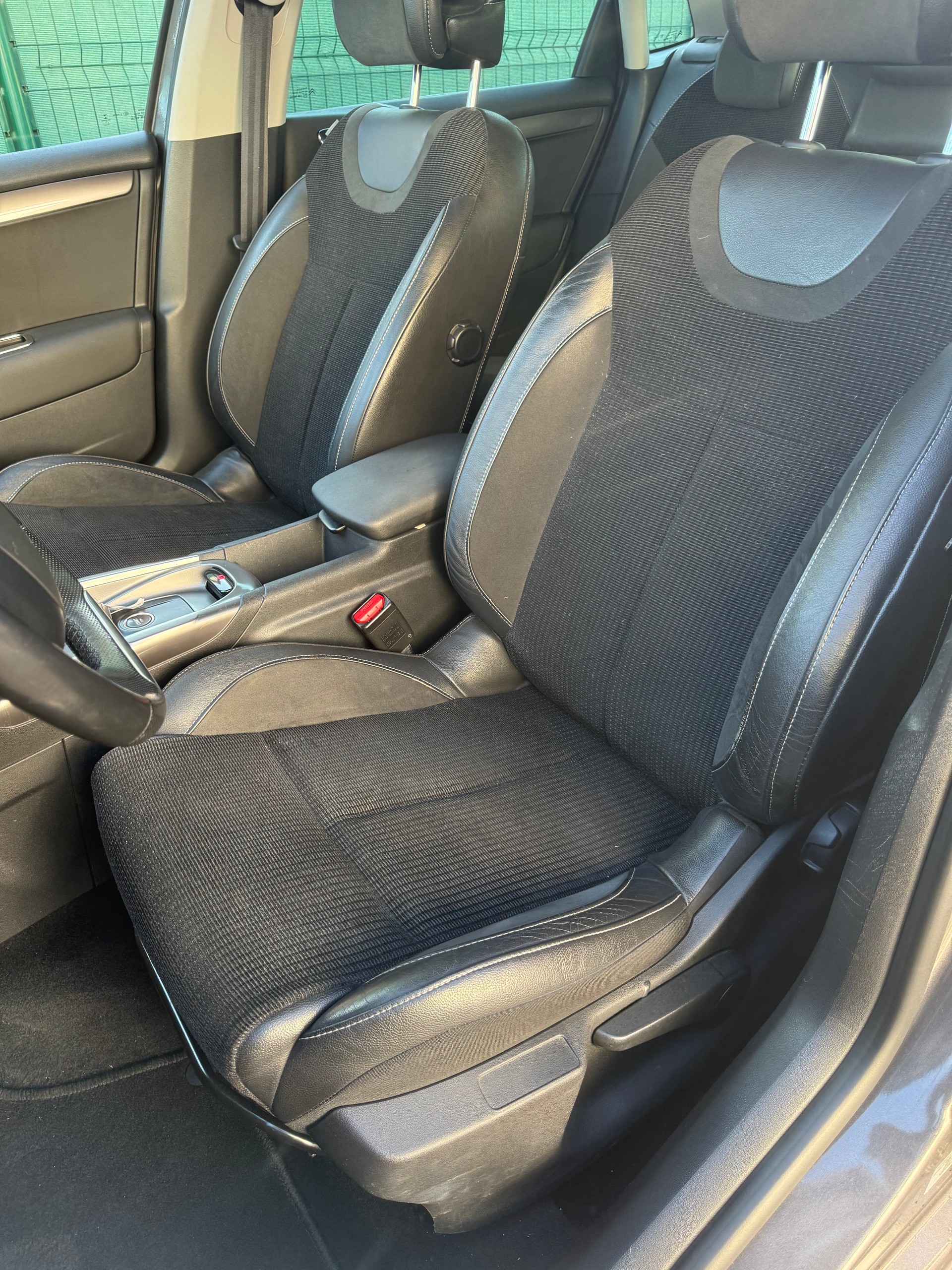 CITROEN C4 2.0 BlueHDi Shine-image-11