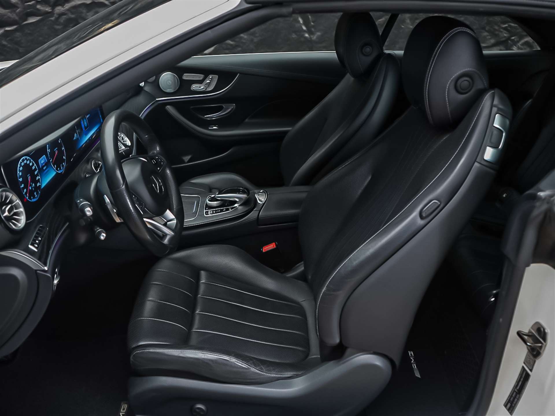 MERCEDES-BENZ E 400 Cabriolet AMG Line 4 Matic 9G-Tronic *Sitzkühlung*Burmester*Head-Up*-image-16