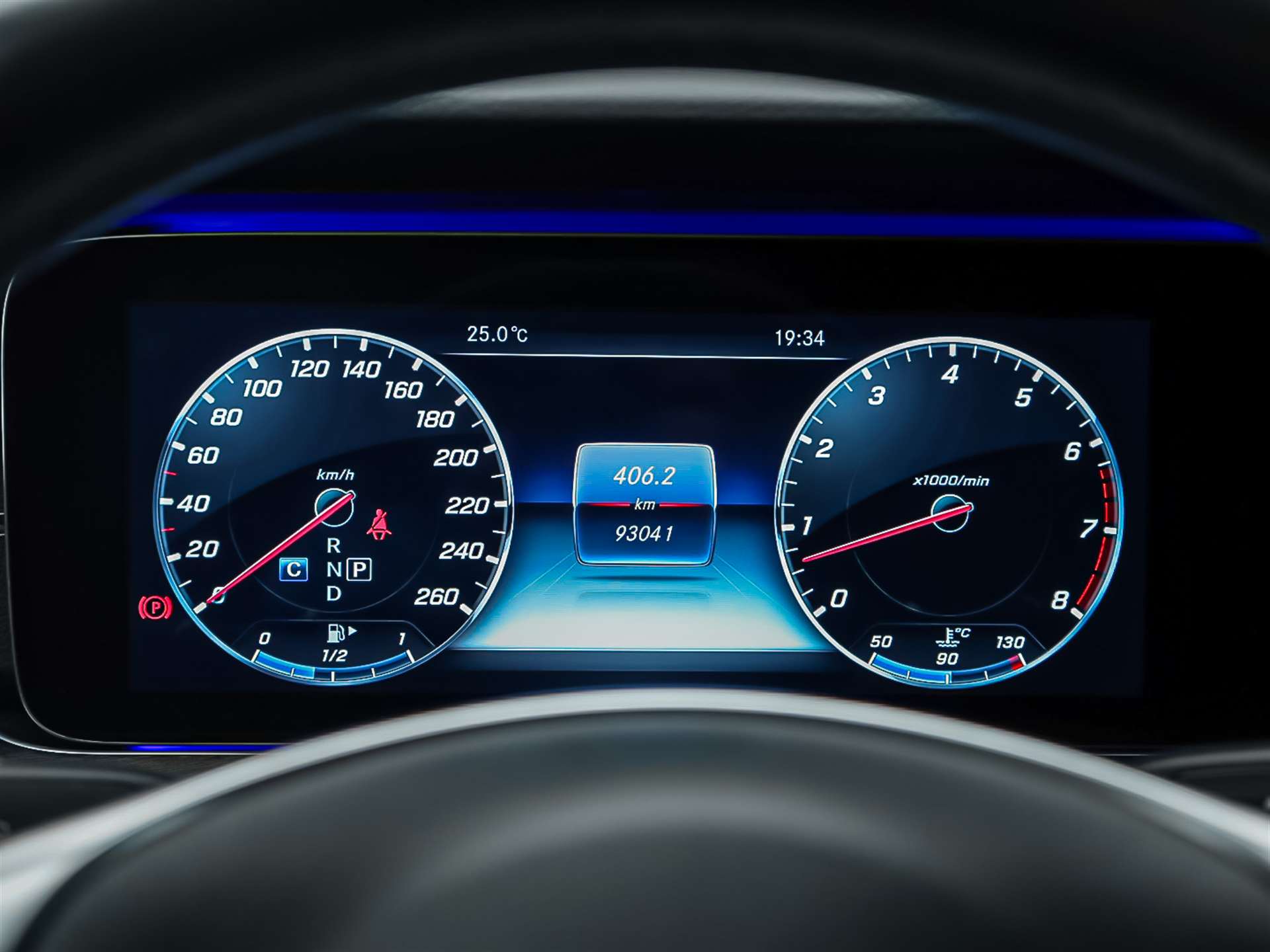MERCEDES-BENZ E 400 Cabriolet AMG Line 4 Matic 9G-Tronic *Sitzkühlung*Burmester*Head-Up*-image-37