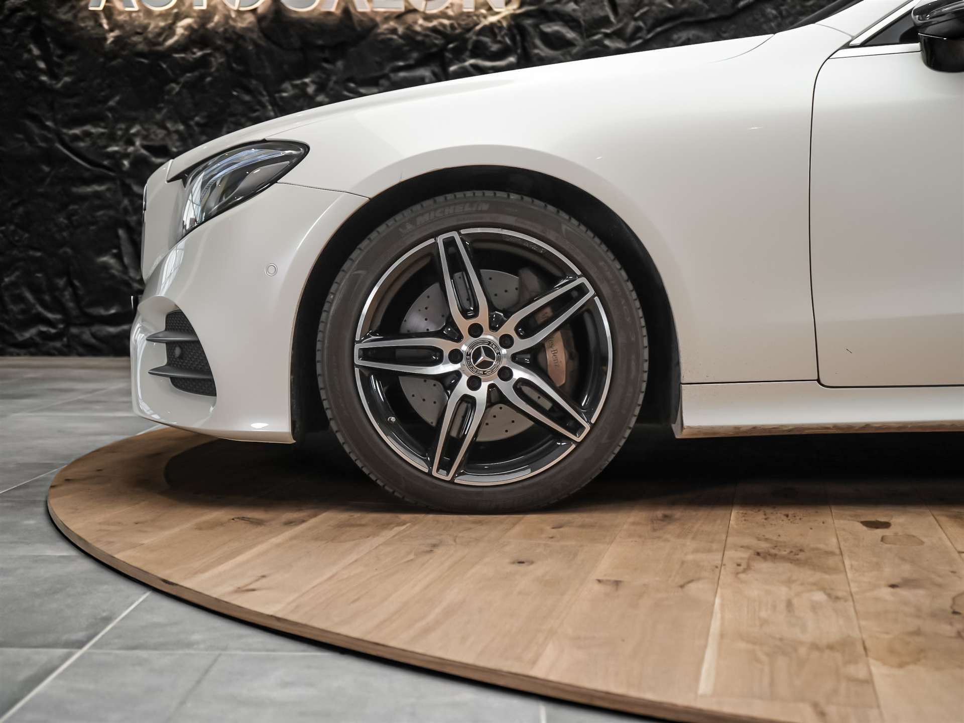 MERCEDES-BENZ E 400 Cabriolet AMG Line 4 Matic 9G-Tronic *Sitzkühlung*Burmester*Head-Up*-image-22