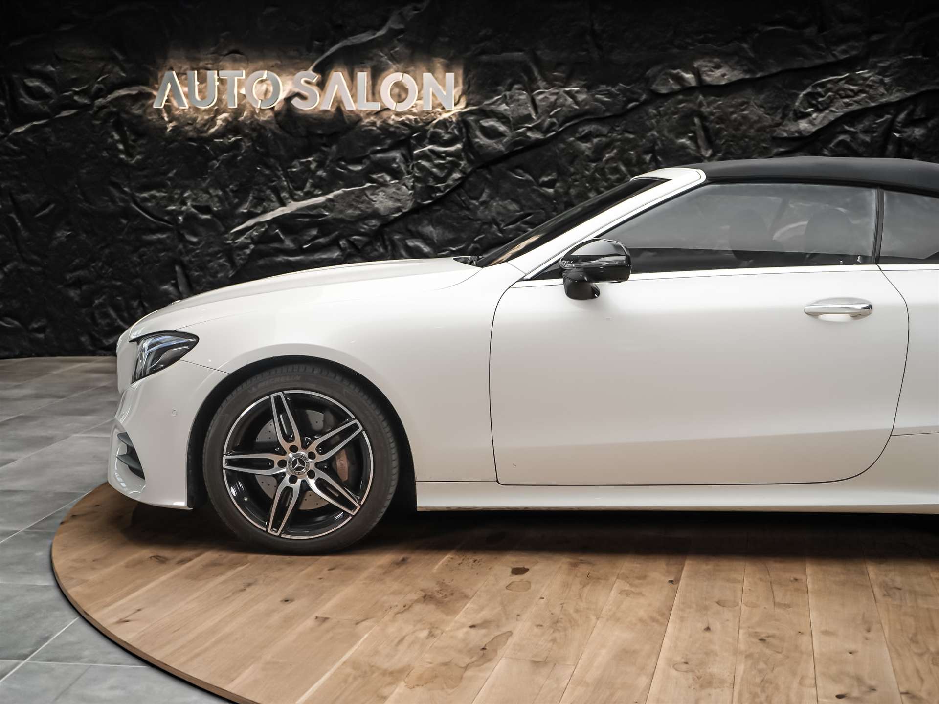 MERCEDES-BENZ E 400 Cabriolet AMG Line 4 Matic 9G-Tronic *Sitzkühlung*Burmester*Head-Up*-image-21