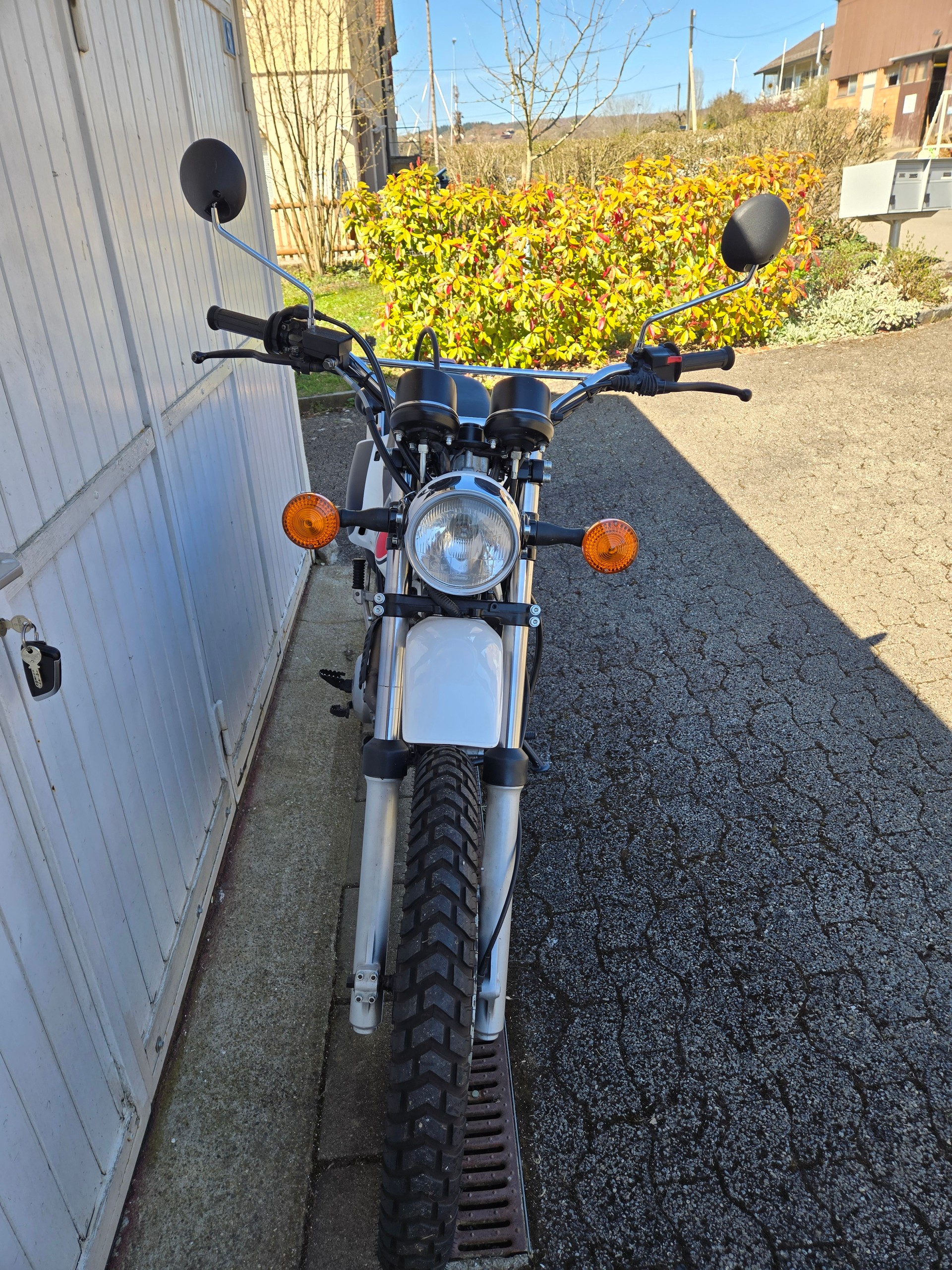 YAMAHA XT 600 E - CUSTOM BIKE-image-4