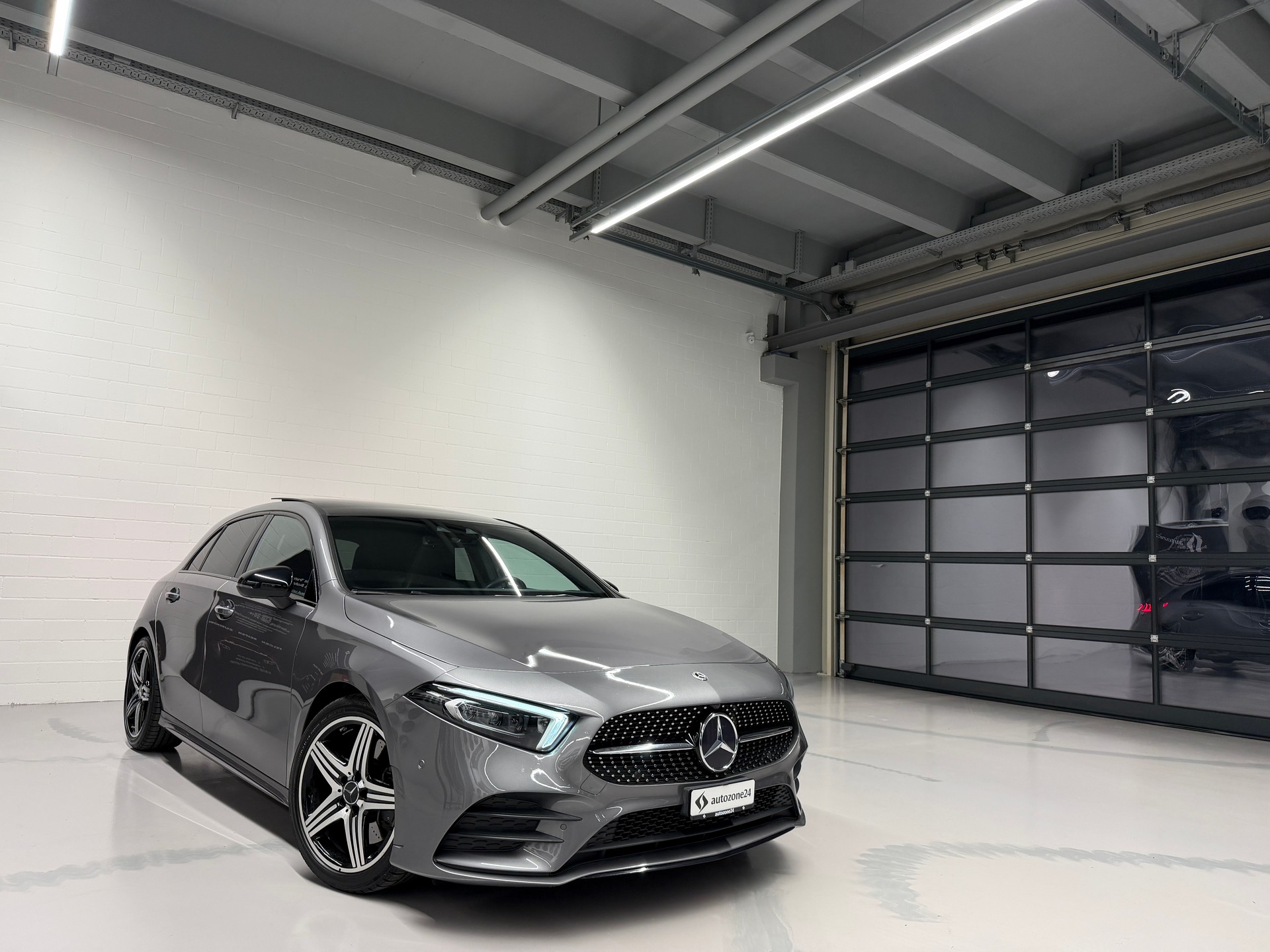 MERCEDES-BENZ A 250 AMG Line 4m *CH-Auto*Top Ausstattung*360°Kamera*Head-up*lückenlose Servicehistorie*-showroom-element-3