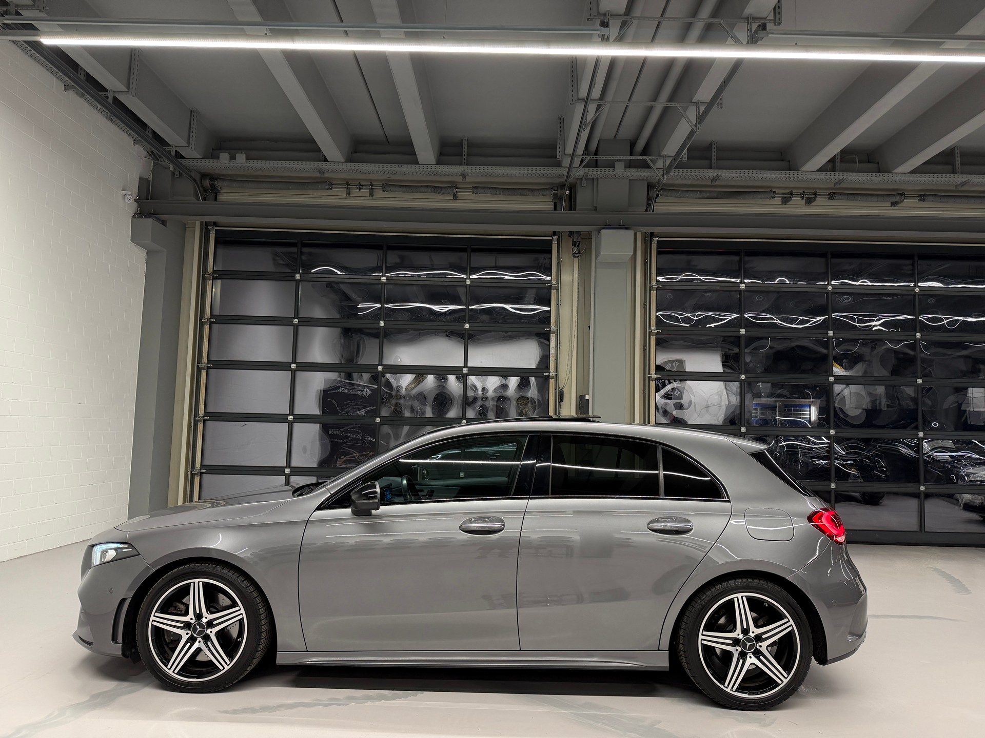 MERCEDES-BENZ A 250 AMG Line 4m *CH-Auto*Top Ausstattung*360°Kamera*Head-up*lückenlose Servicehistorie*-image-10