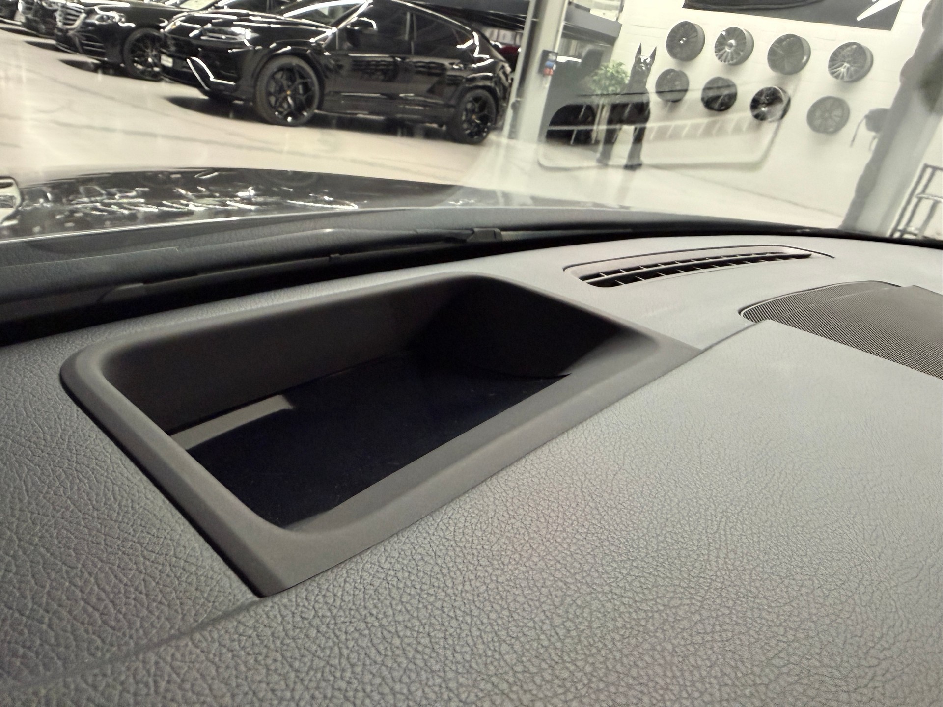 MERCEDES-BENZ A 250 AMG Line 4m *CH-Auto*Top Ausstattung*360°Kamera*Head-up*lückenlose Servicehistorie*-image-29