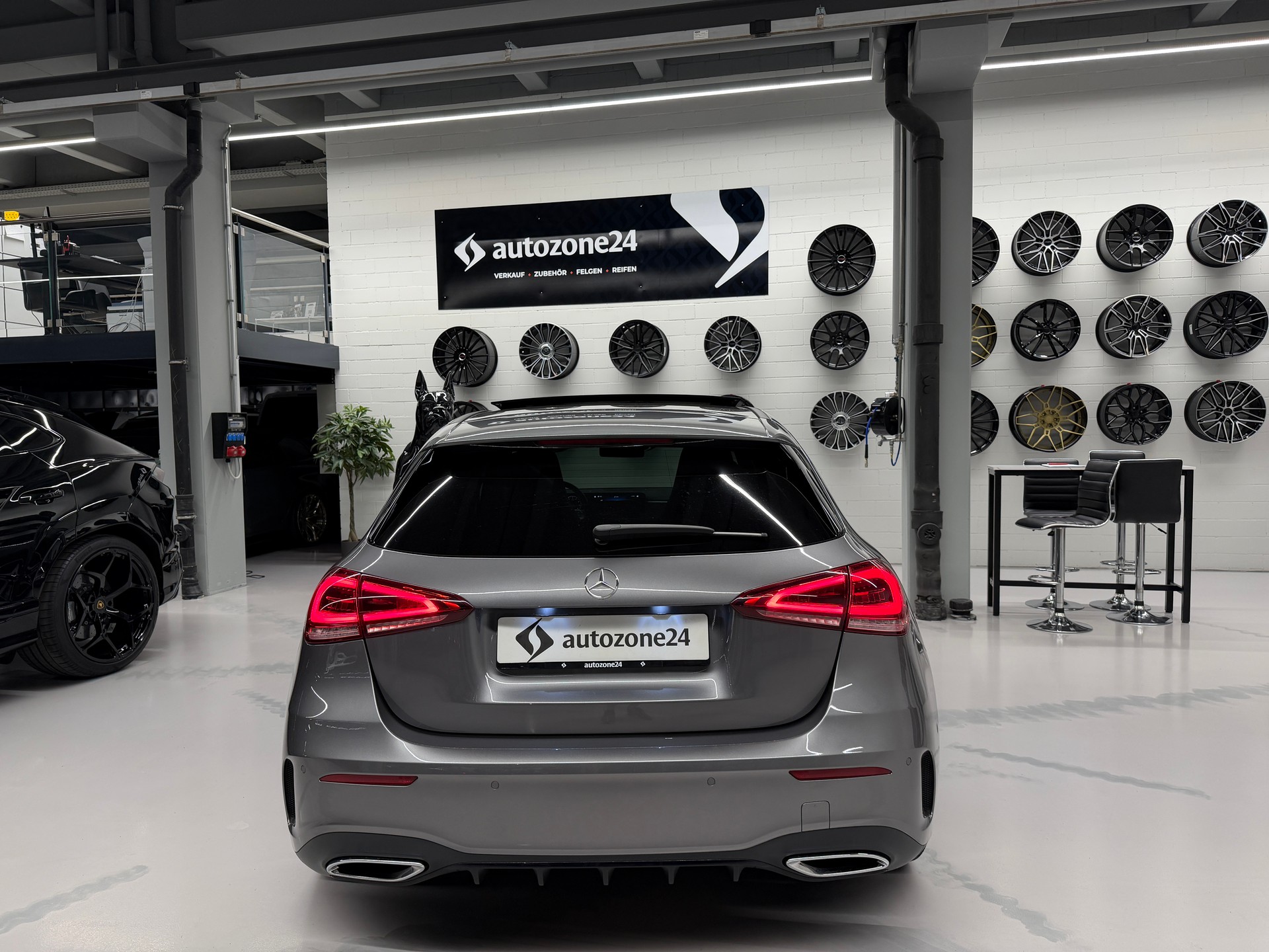 MERCEDES-BENZ A 250 AMG Line 4m *CH-Auto*Top Ausstattung*360°Kamera*Head-up*lückenlose Servicehistorie*-image-15