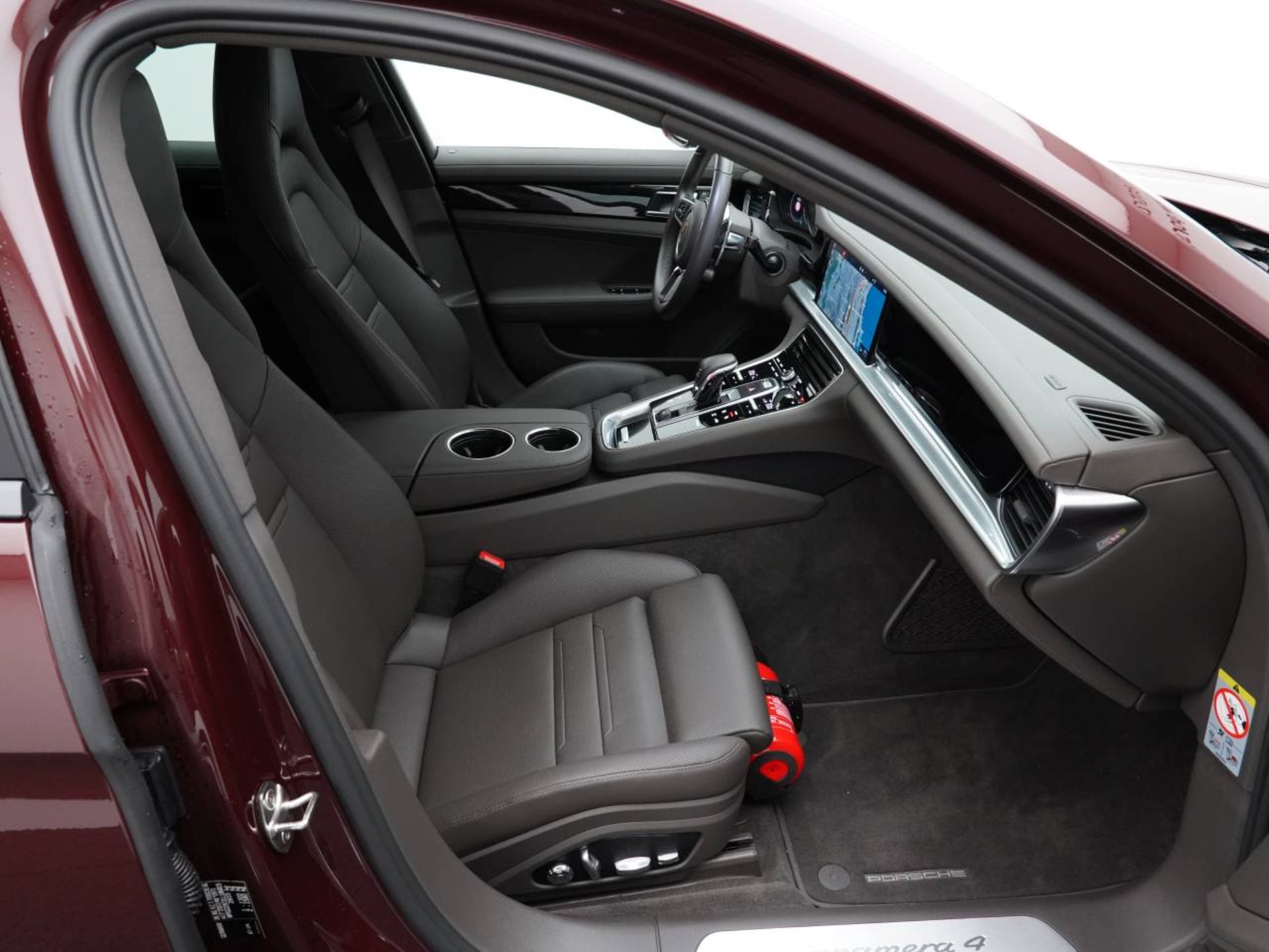 PORSCHE Panamera 4 E-Hybrid Sport Turismo-image-23