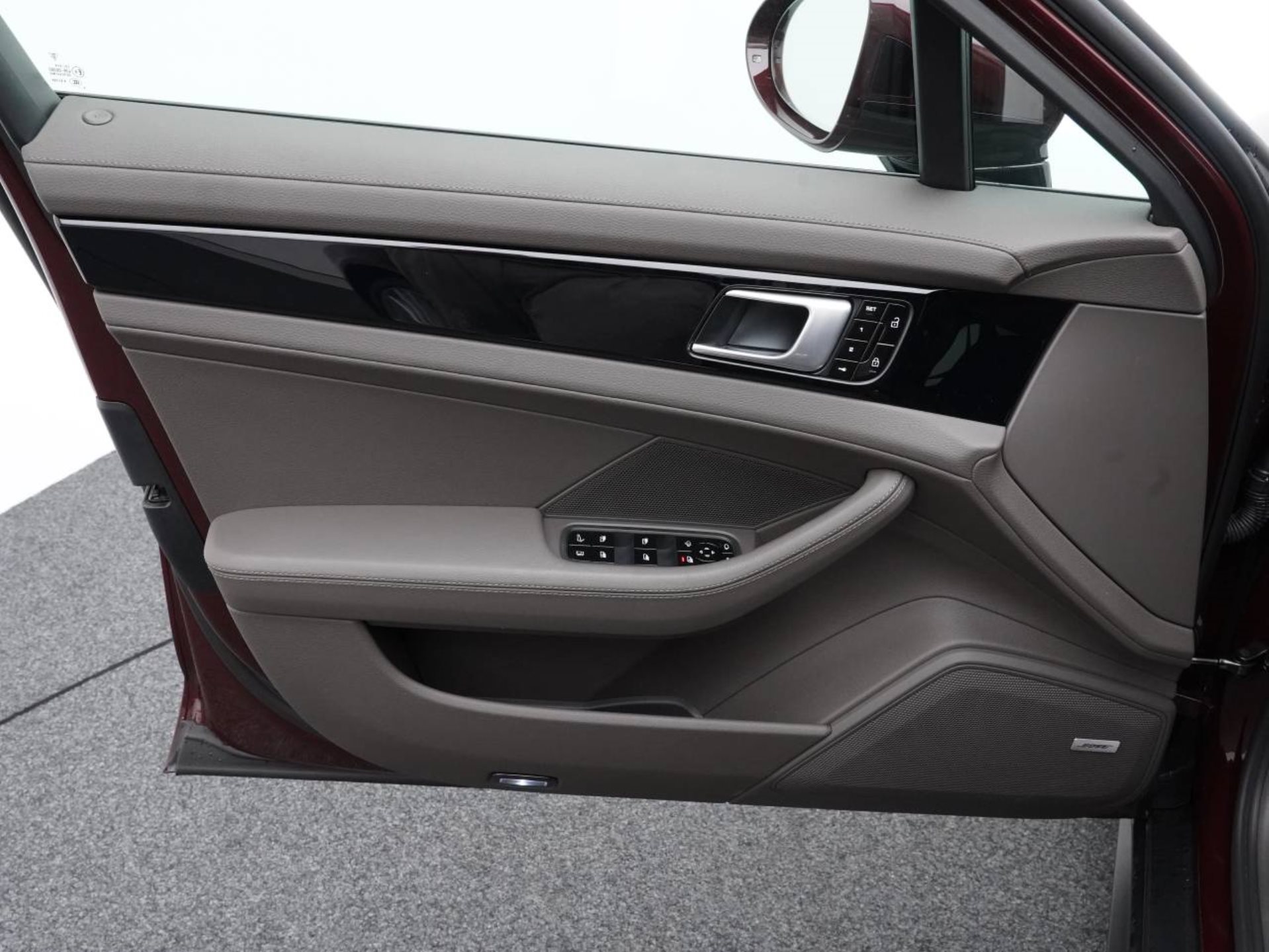 PORSCHE Panamera 4 E-Hybrid Sport Turismo-image-18