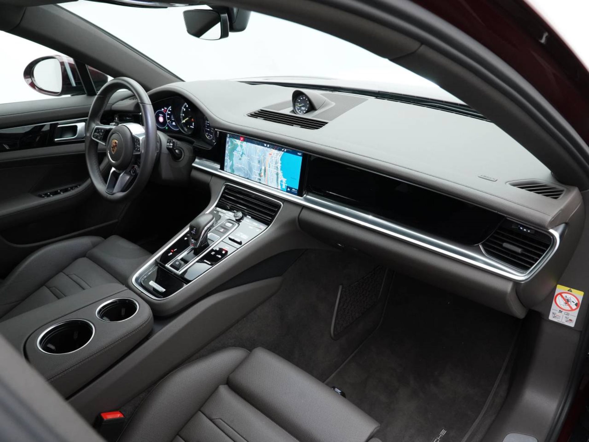 PORSCHE Panamera 4 E-Hybrid Sport Turismo-image-22