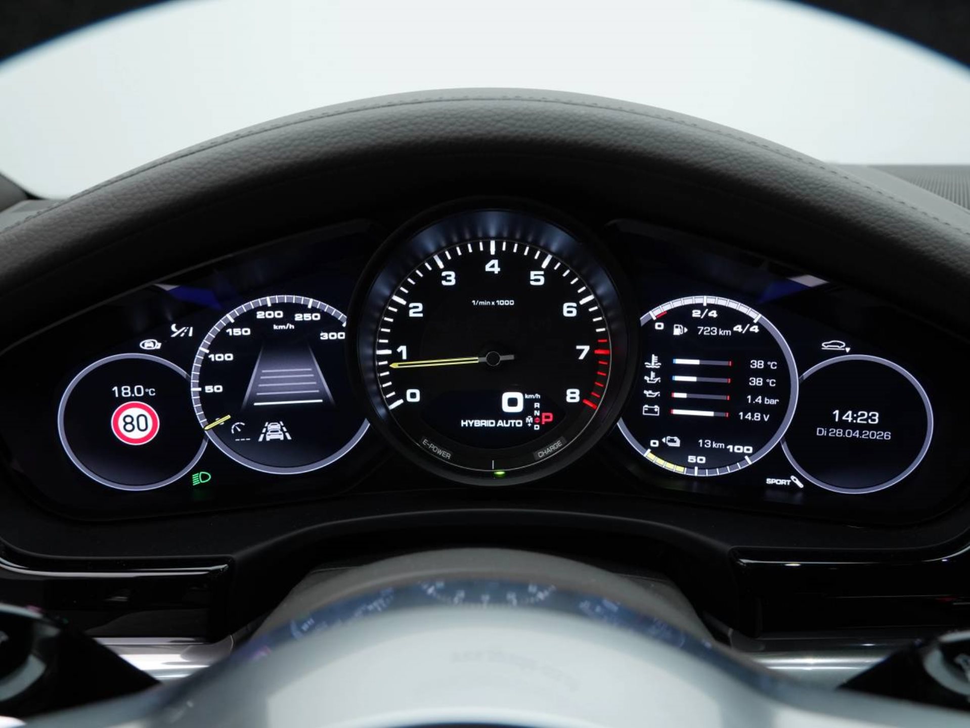 PORSCHE Panamera 4 E-Hybrid Sport Turismo-image-15