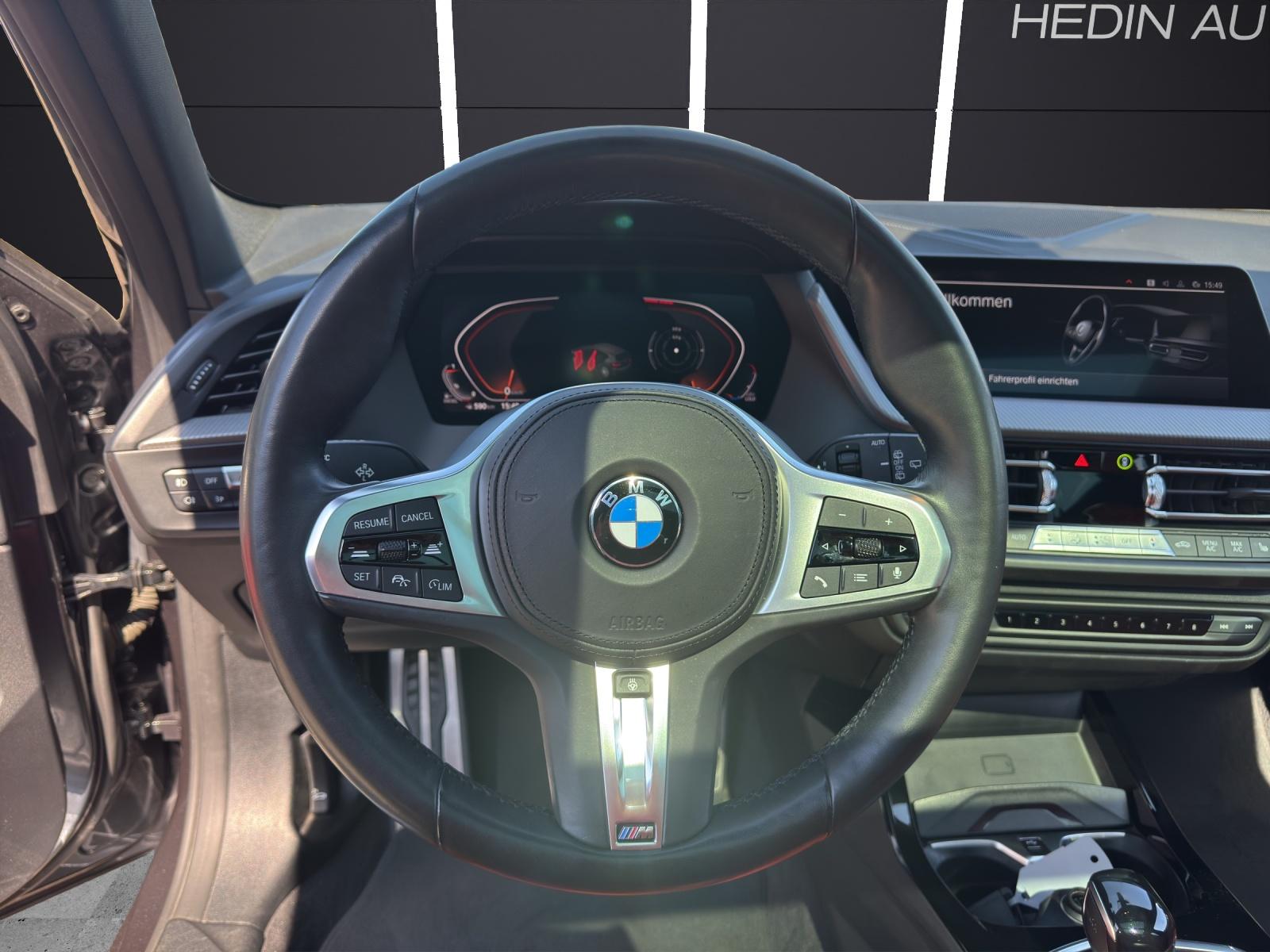 BMW 120d xDrive-image-14