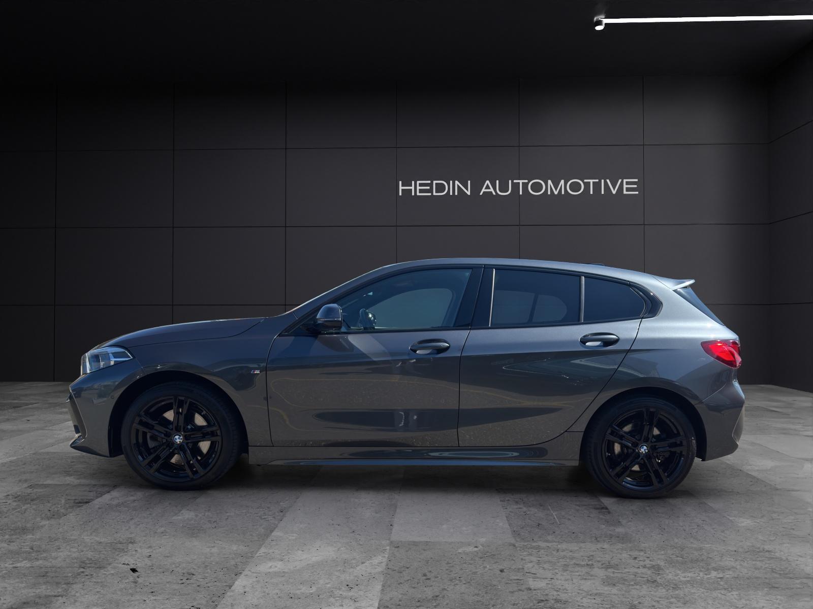 BMW 120d xDrive-showroom-element-2