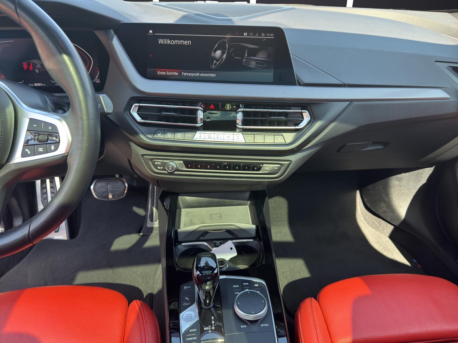 BMW 120d xDrive-image-16