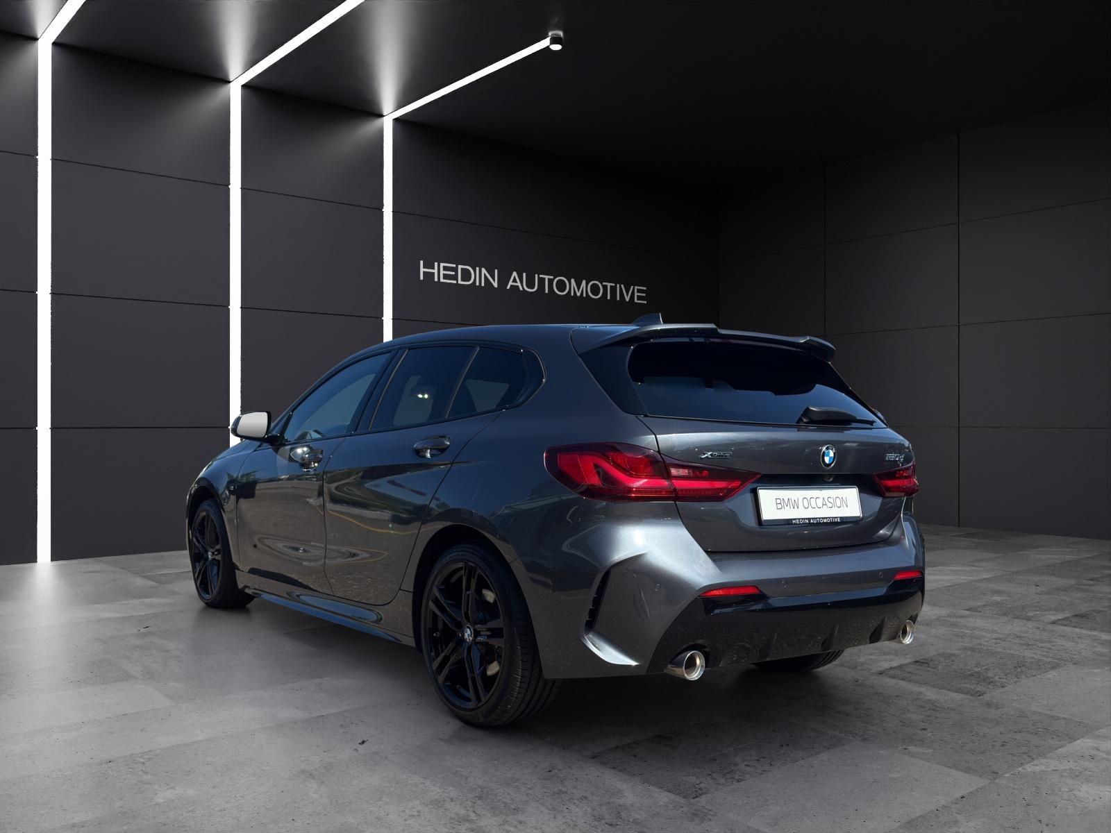 BMW 120d xDrive-showroom-element-3
