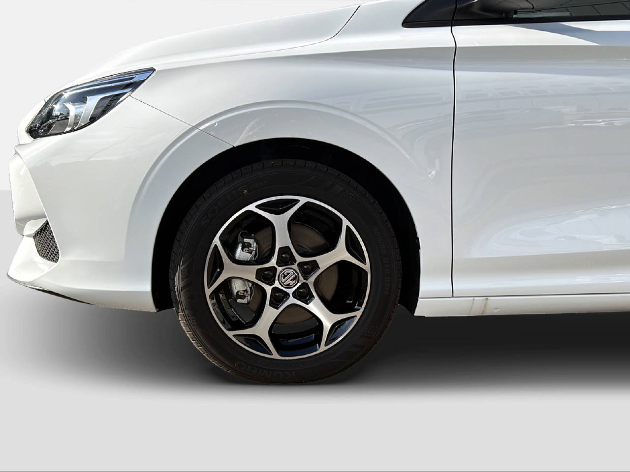 MG 3 1.5 Hybrid Luxury-showroom-element-3
