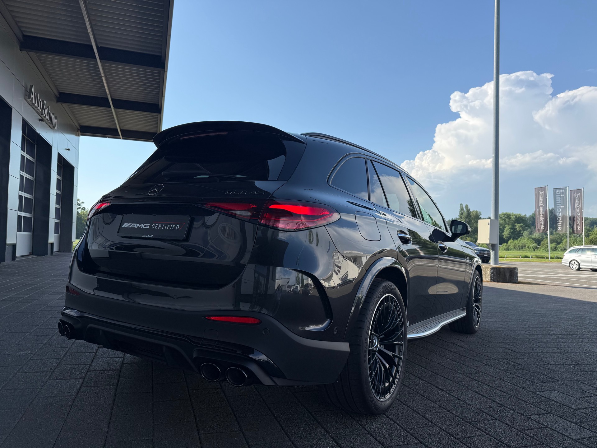 MERCEDES-BENZ GLC 43 AMG Executive Edition 4Matic 9G-Tronic-showroom-element-1