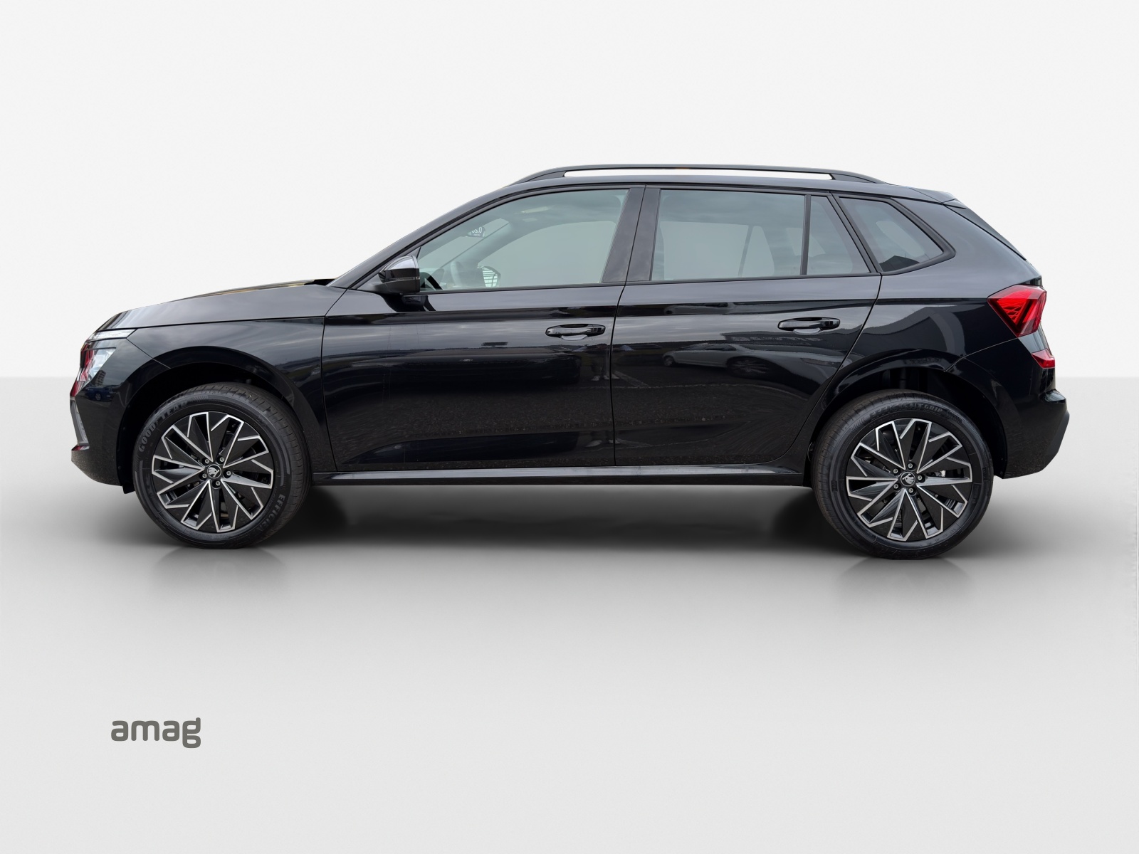 SKODA Kamiq 1.5 TSI Dynamic DSG-showroom-element-1