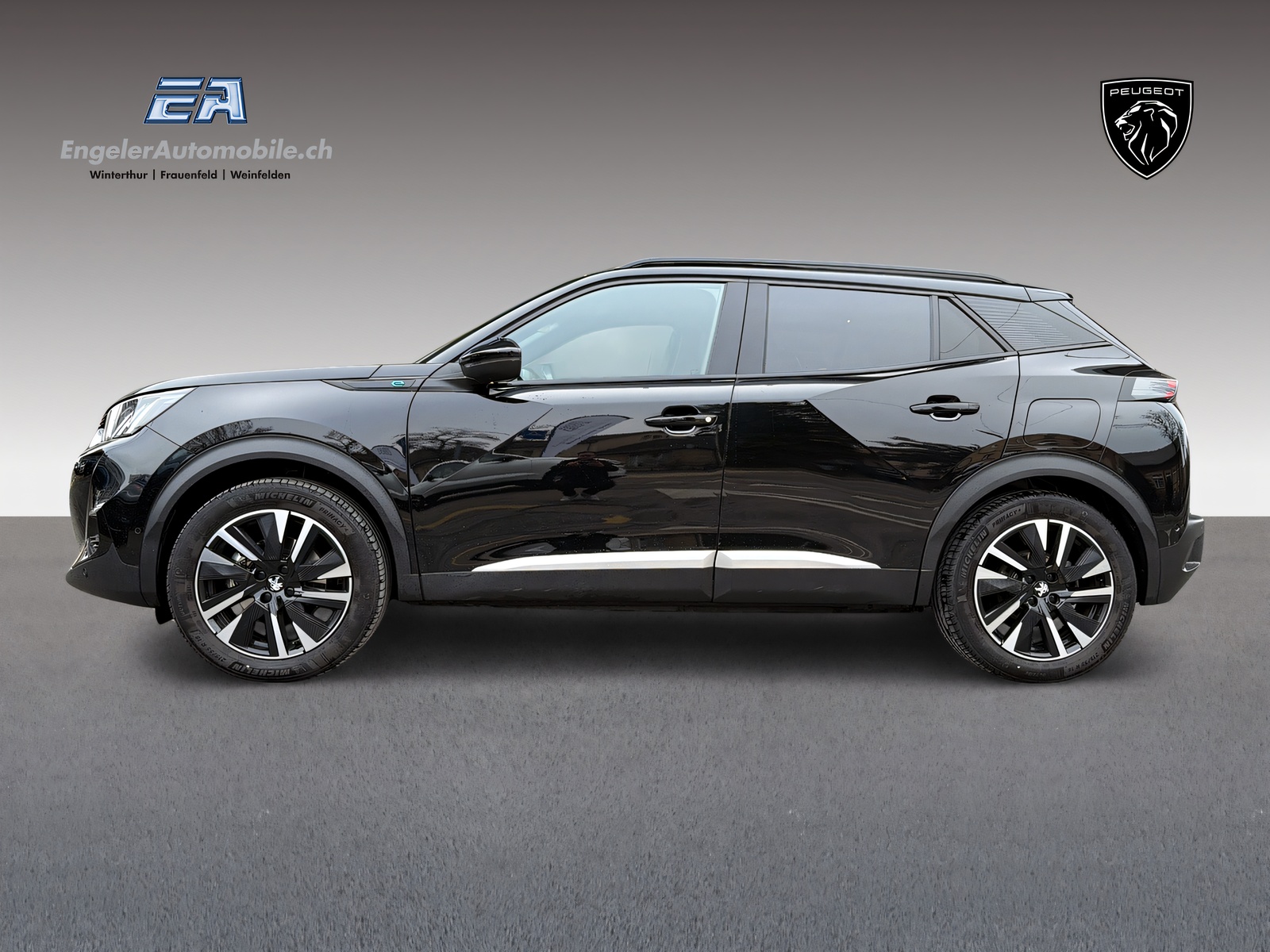 PEUGEOT 2008 e-GT-showroom-element-2