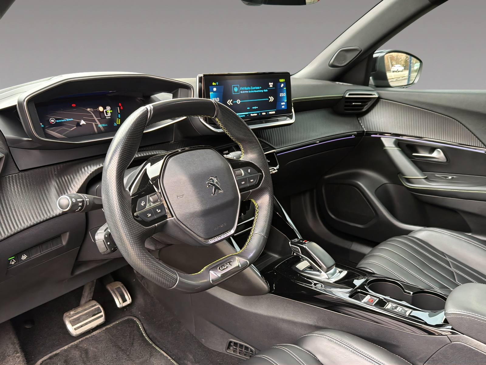 PEUGEOT 2008 e-GT-image-6